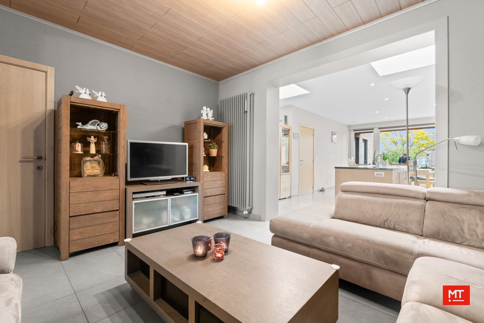 Ruime woning met 3 slaapkamers (5 mogelijk), Zuid-Oostgerichte tuin en garage te koop in Boezinge foto 6