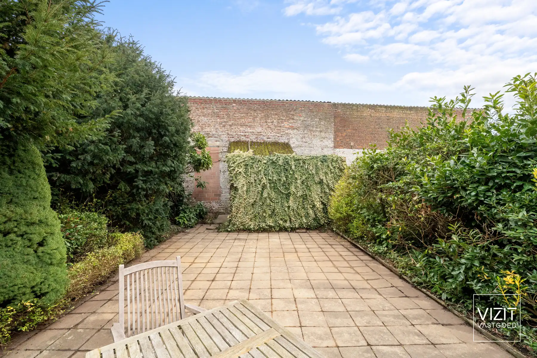 Karaktervolle stadswoning met tuin en garage! foto 3