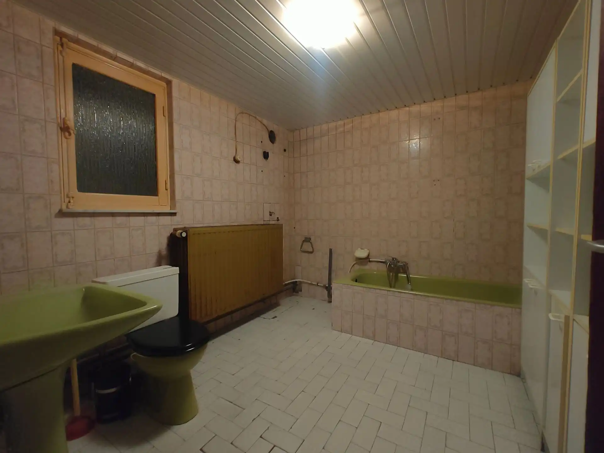 Te renoveren mijnwerkerswoning met 4 slaapkamers en extra  kangoeroegedeelte  foto 17