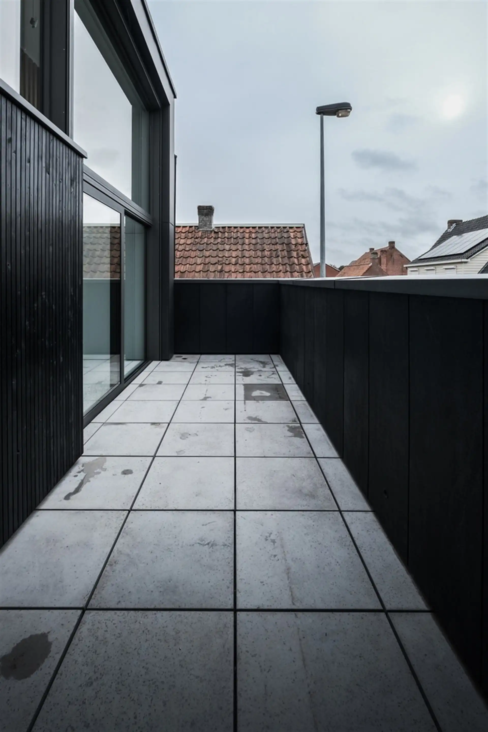 Exclusief strak nieuwbouwappartement met carport en groot terras. foto 5