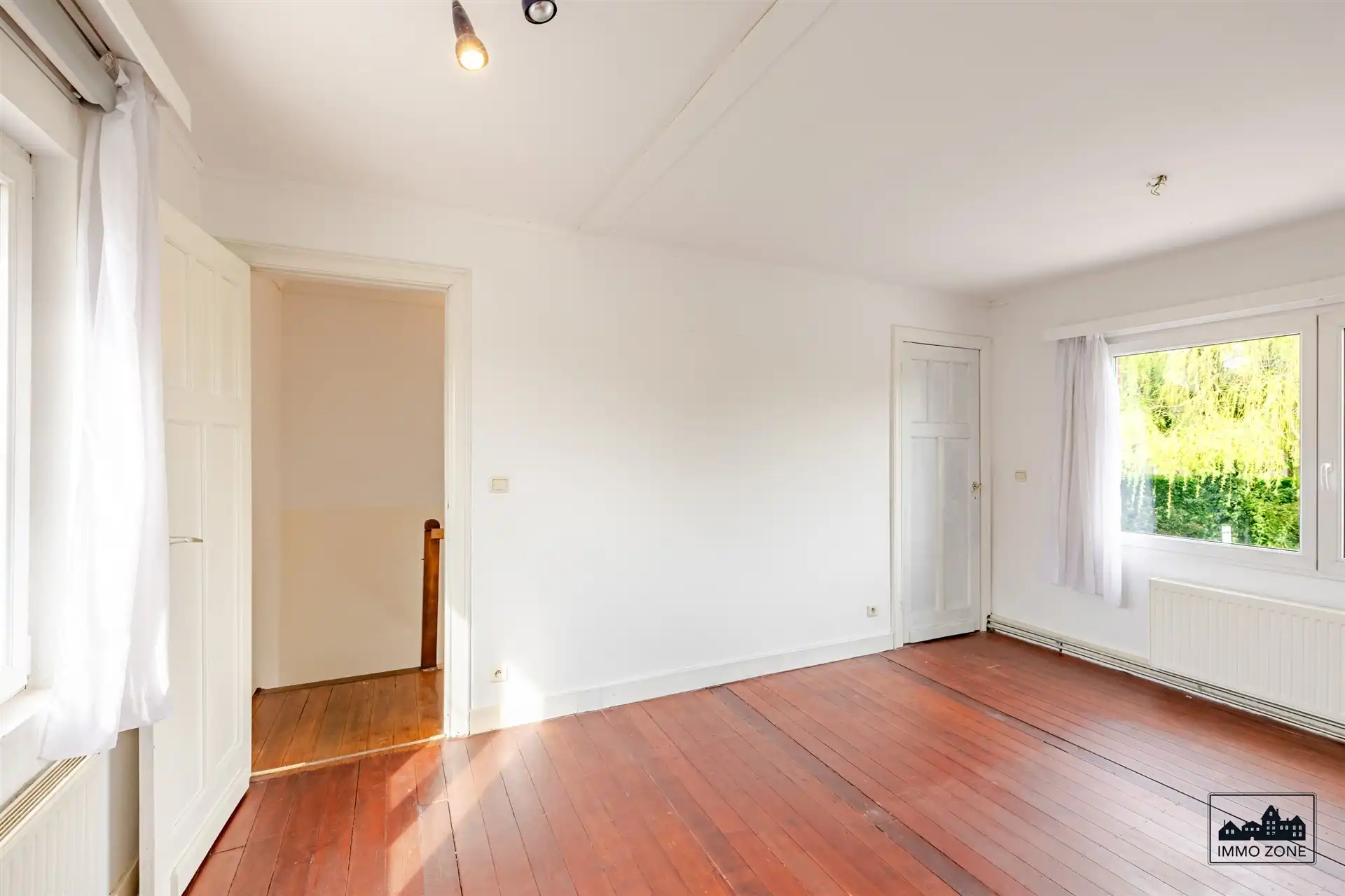 Ruime woning met tuin en garage in Hamme foto 16