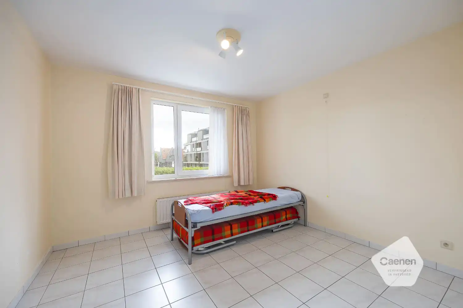 Ruim woonappartement met zongericht, groot terras foto 8