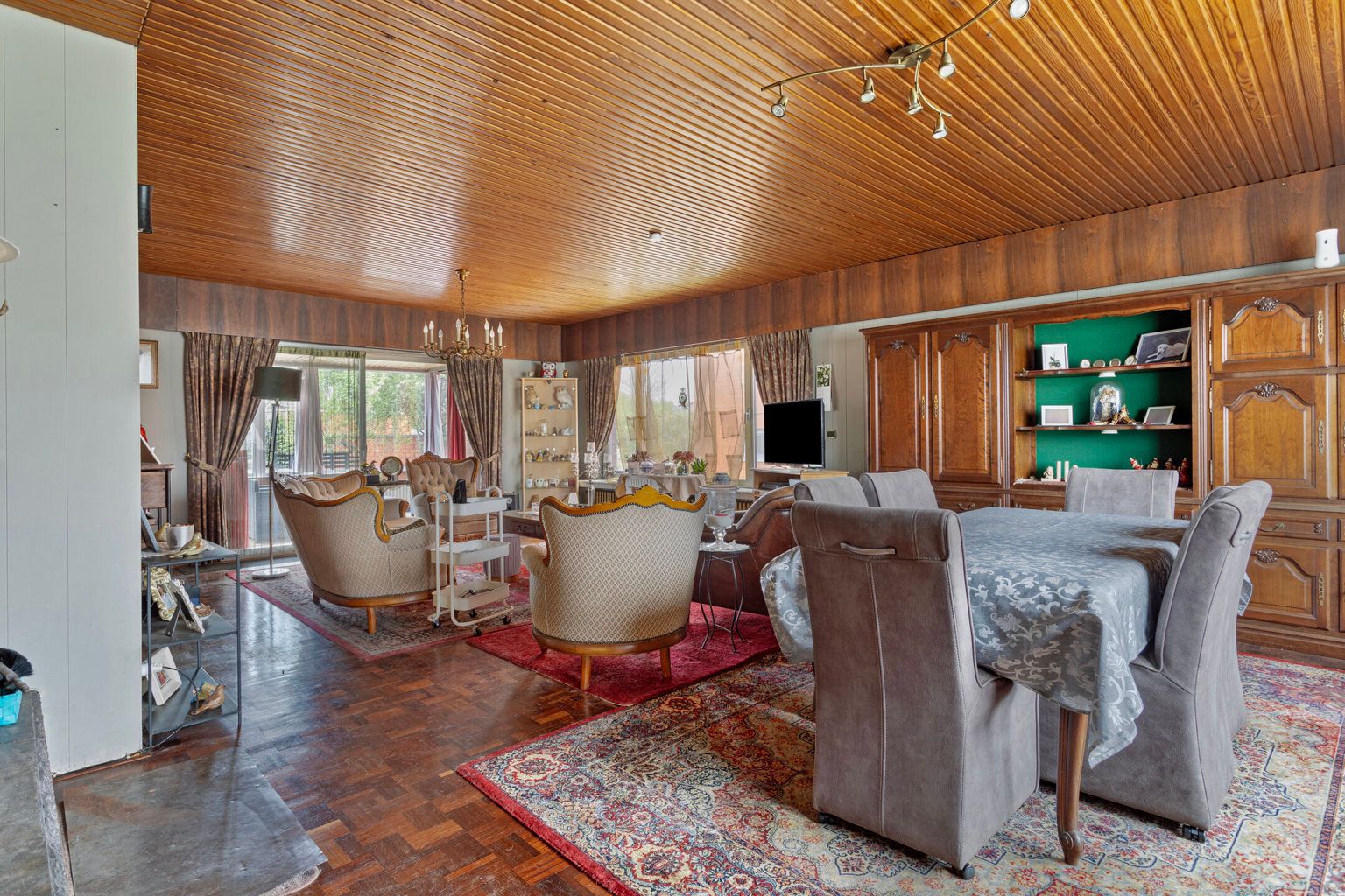 Gunstig gelegen woning met mogelijkheden foto 3