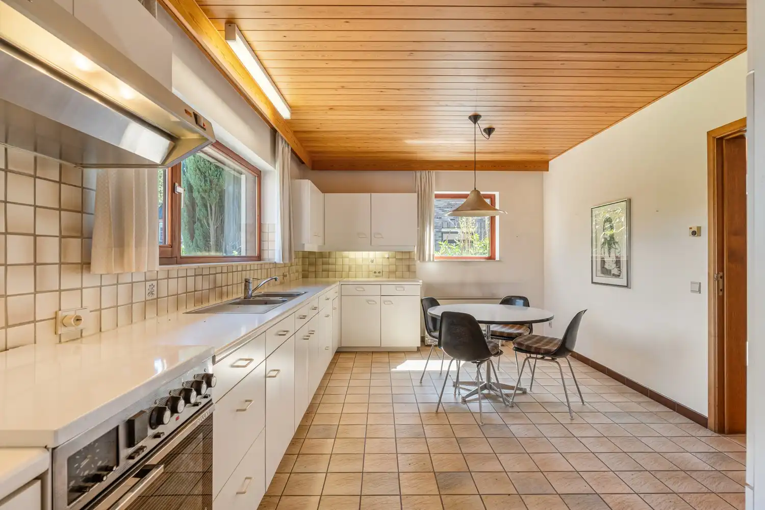 Vrijstaande woning met 4 slaapkamers en een garage op een perceel van 10a 29ca omgeven door groen en op het einde van een doodlopende straat te Oud-Heverlee! foto 8