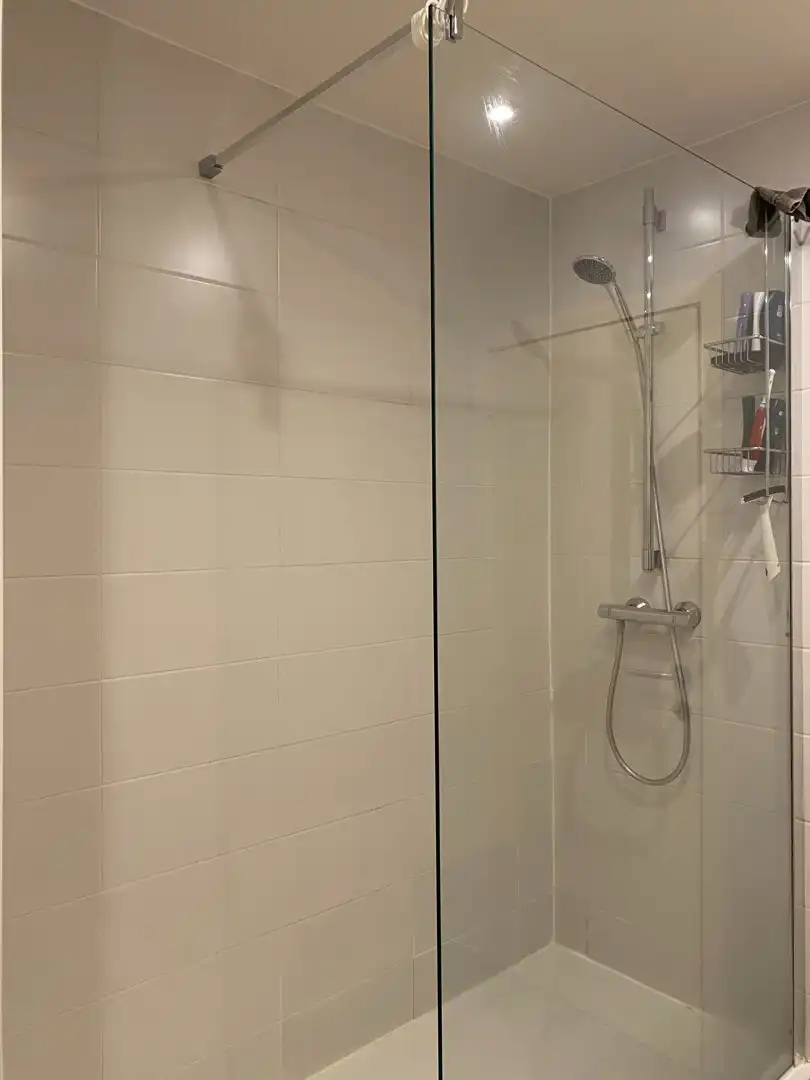 Instapklaar 2-slaapkamer appartement met dakterras foto 13