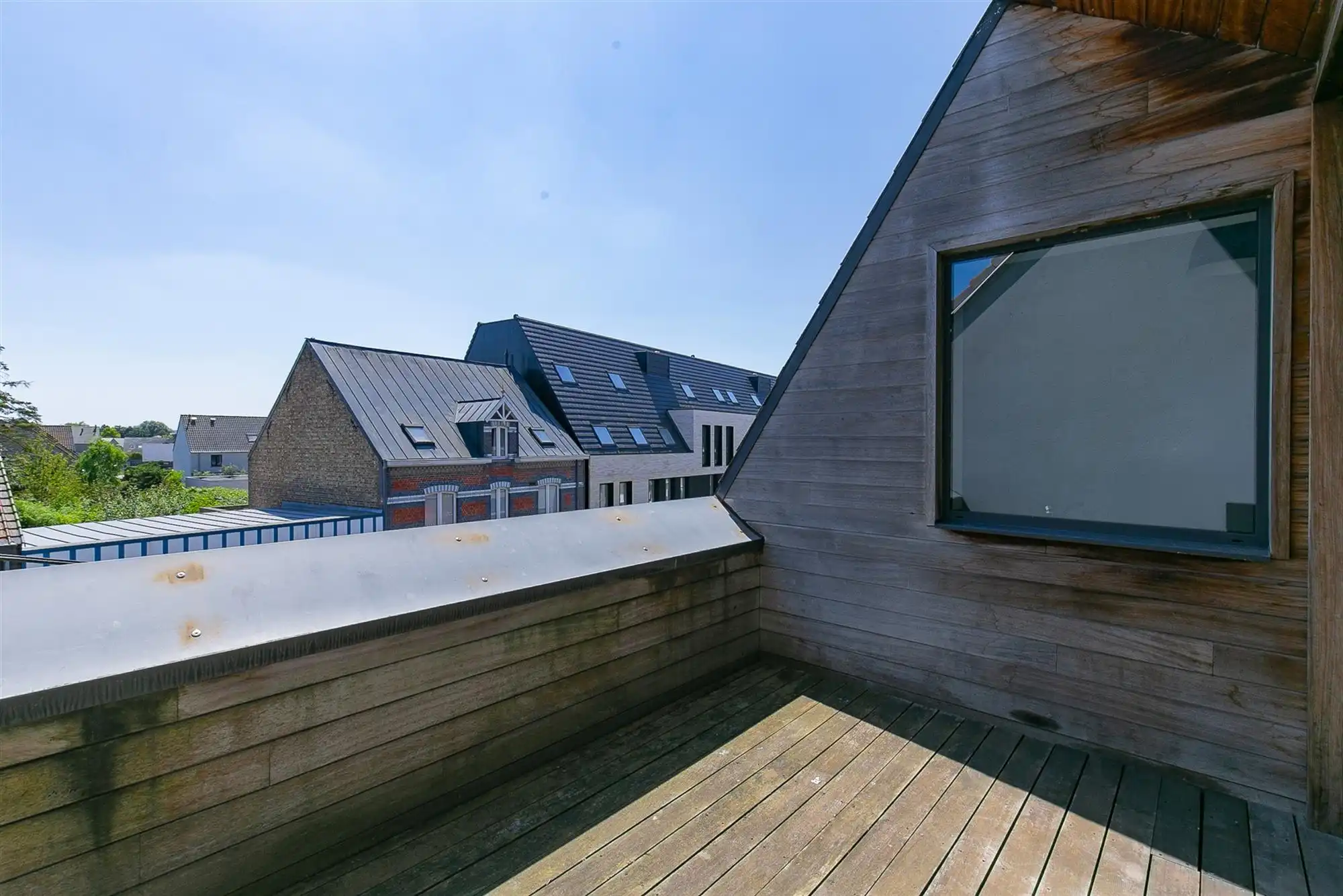 Cetraal gelegen modern appartement te Eernegem. foto 6