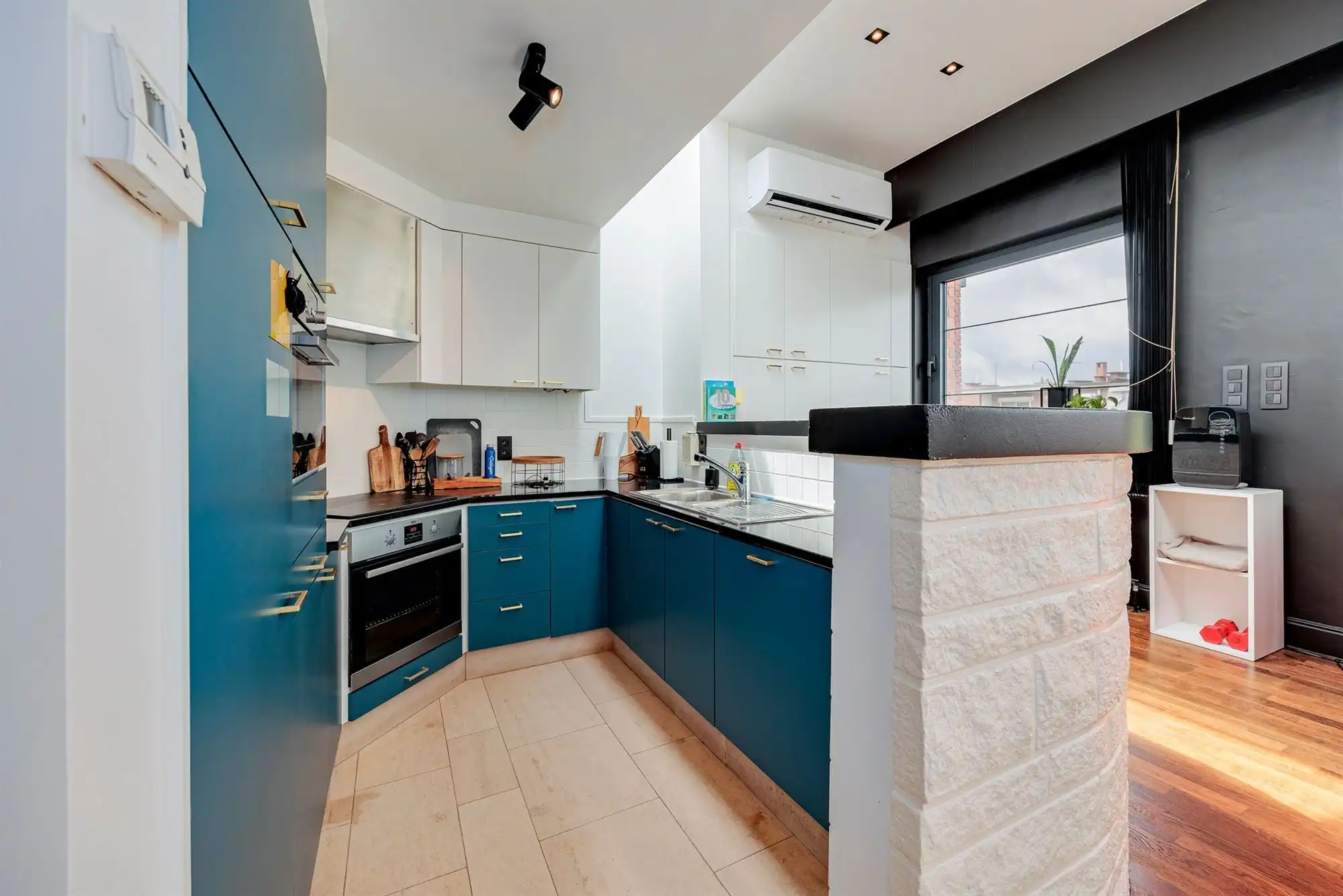 Prachtig, uniek appartement met 1 slaapkamer, terras en garage! foto 5