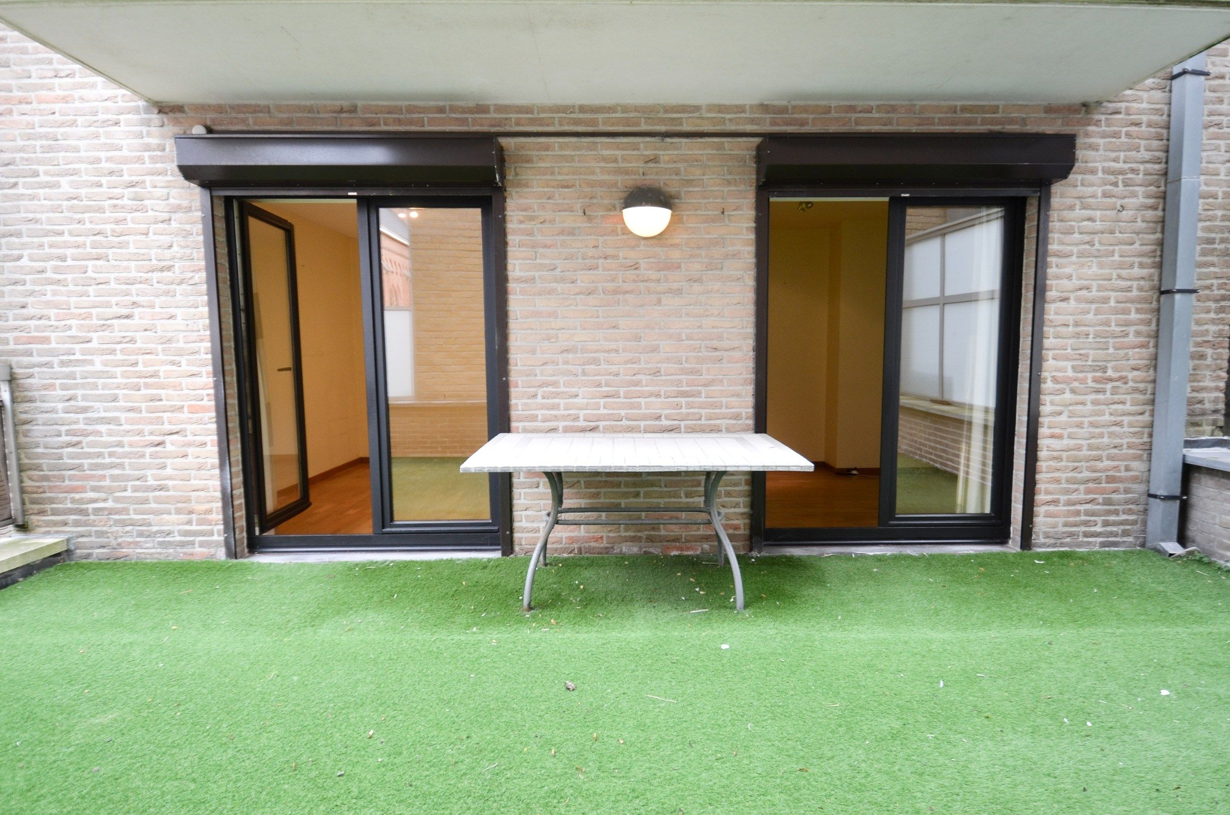 Lichtrijk hoekappartement met ruime terrassen gelegen in een klein residentie. foto 11