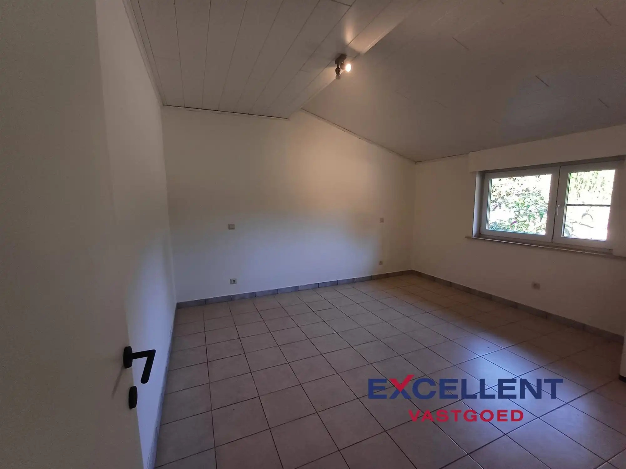 Mooie bungalow in groene omgeving te Zulte-Machelen foto 9