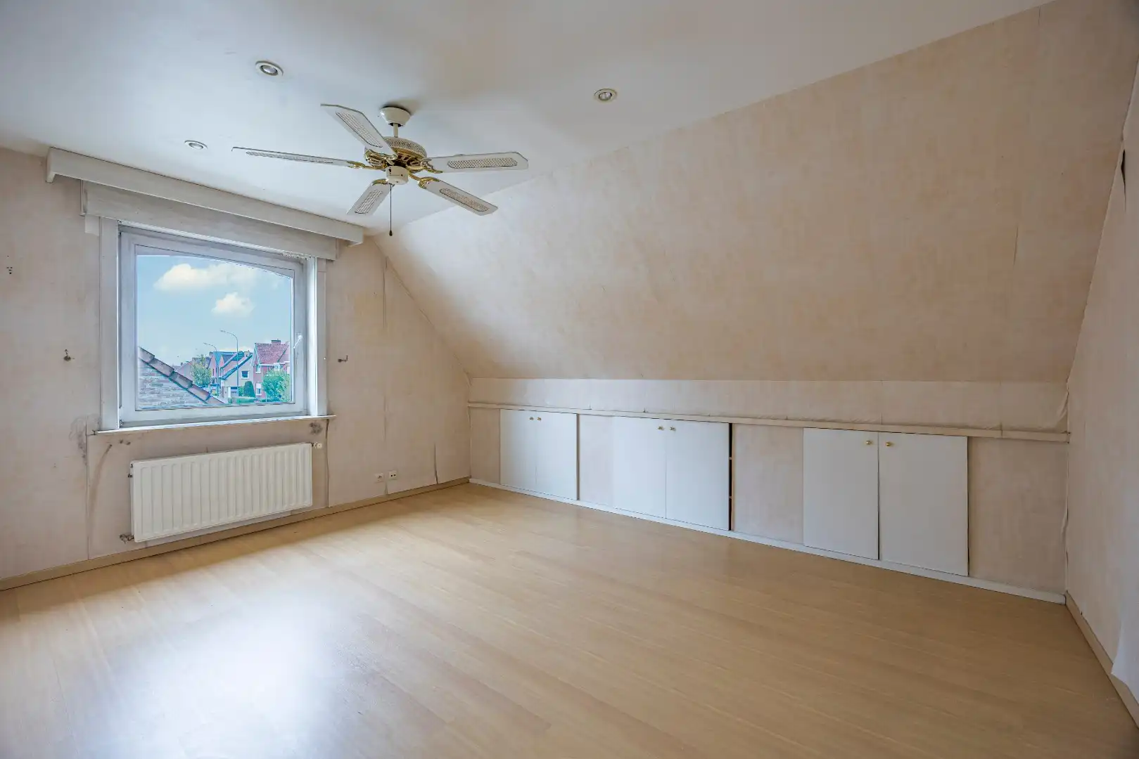 Mooie eigendom op 446 m² met goede locatie - 3 slaapkamers, garage, tuin foto 20