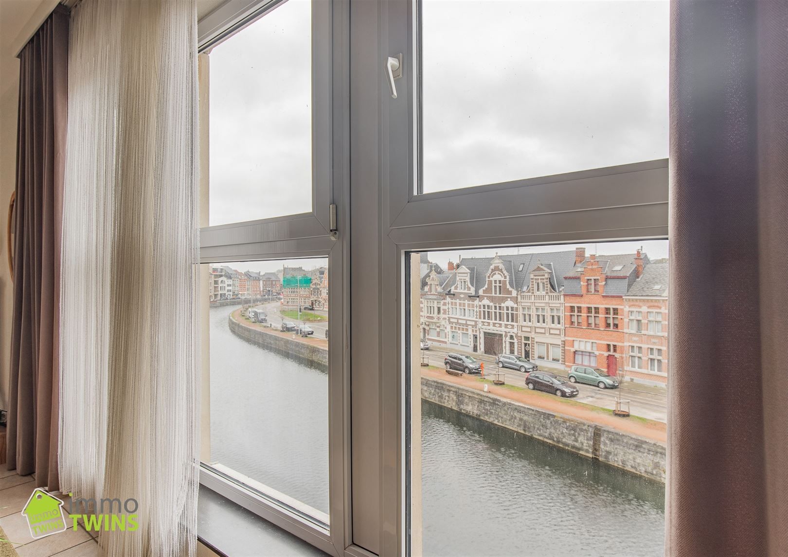 Uniek appartement met terras en adembenemend panoramisch zicht op de Oude Dender foto 3
