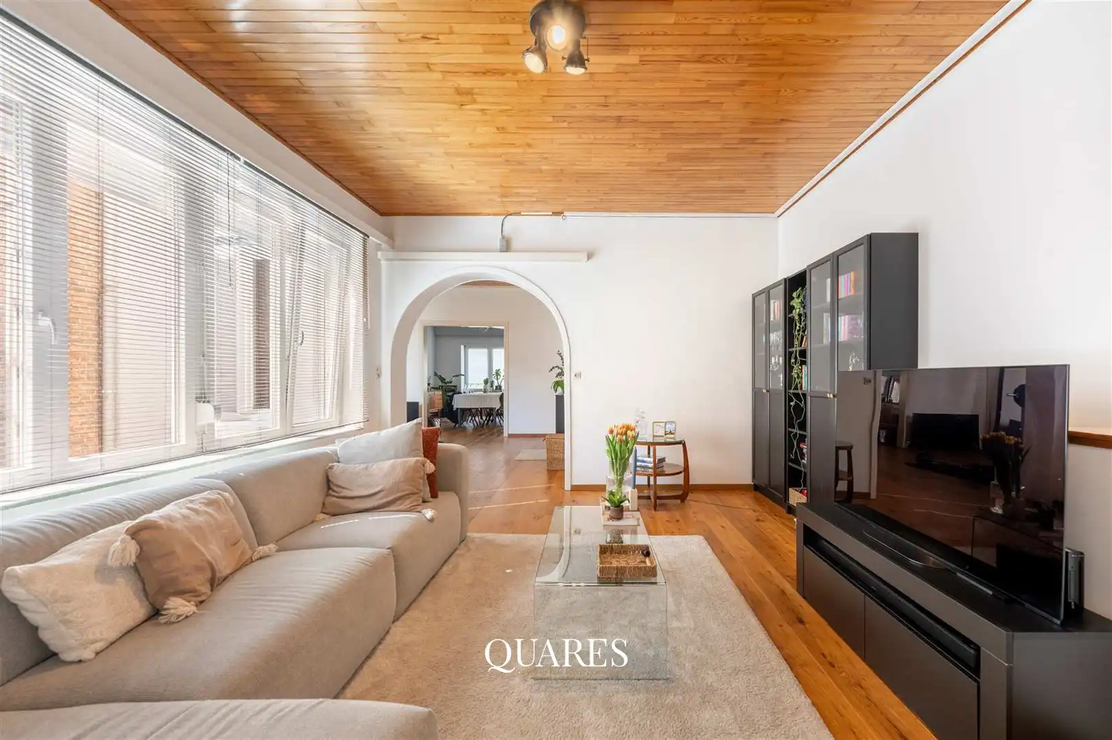 Appartement met 2 slaapkamers en multifunctionele leefruimte foto {{pictureIndex}}