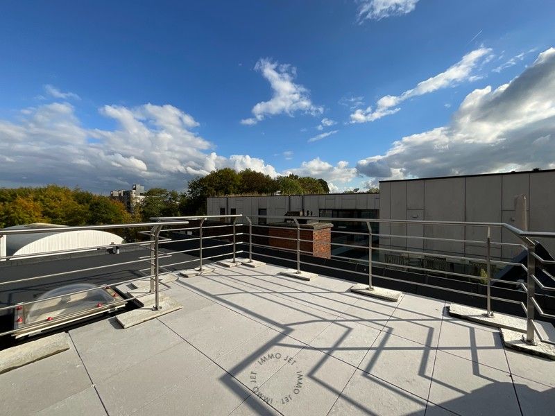 Gezellig duplexappartement in het centrum van Beveren met twee slaapkamers, terras en garage foto 9