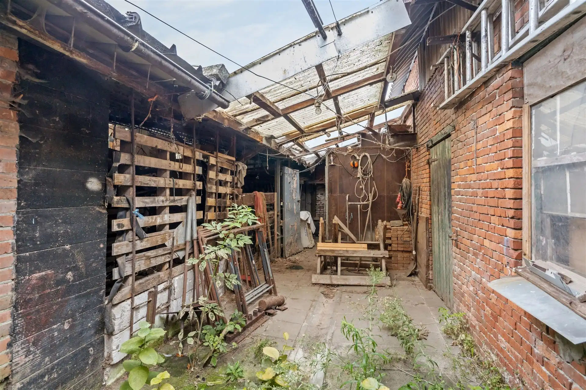 Te renoveren handelshuis op 320m² in De Klinge foto 31