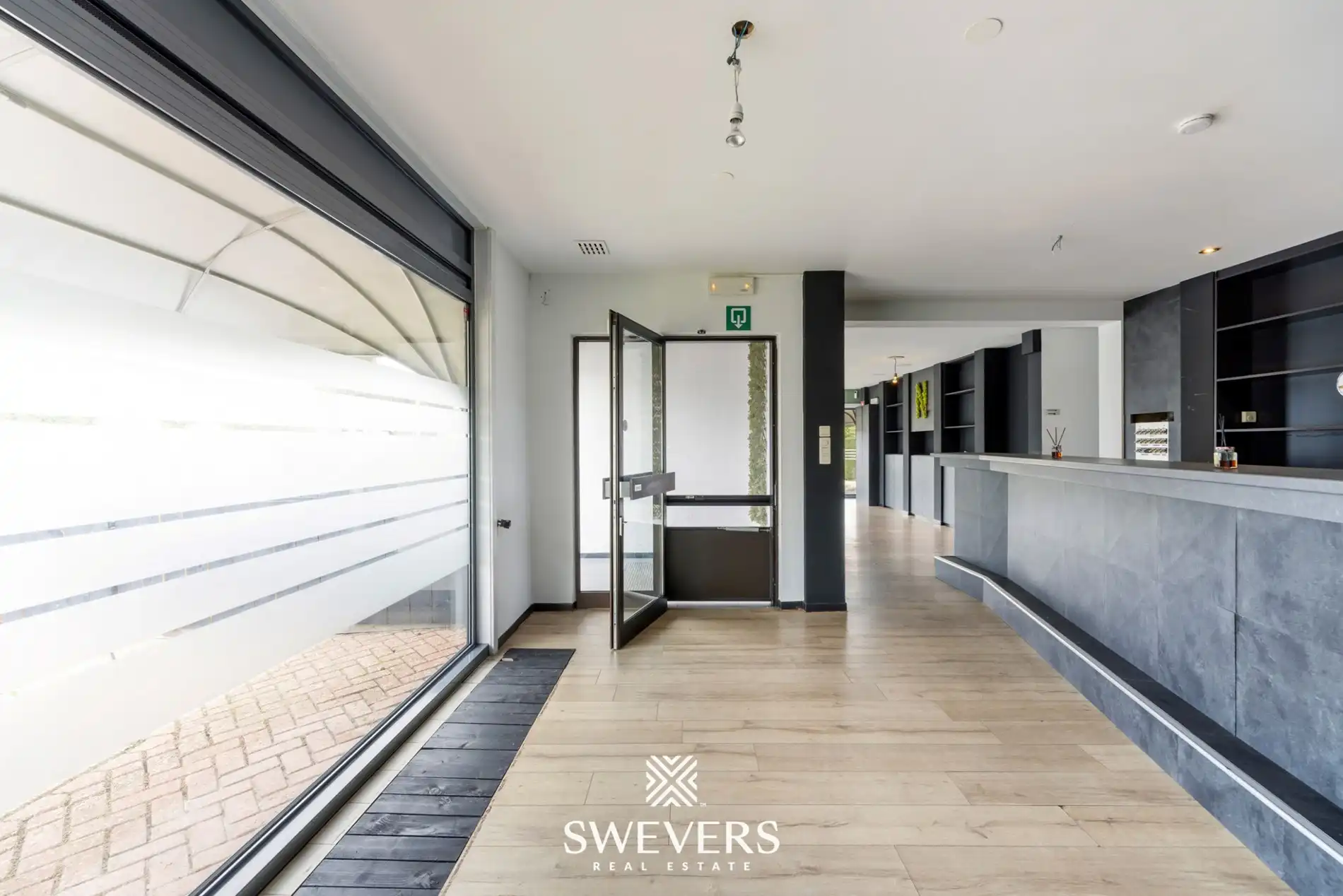 Interessant investeringspand op goede zichtlocatie in Heusden-Zolder  foto 2