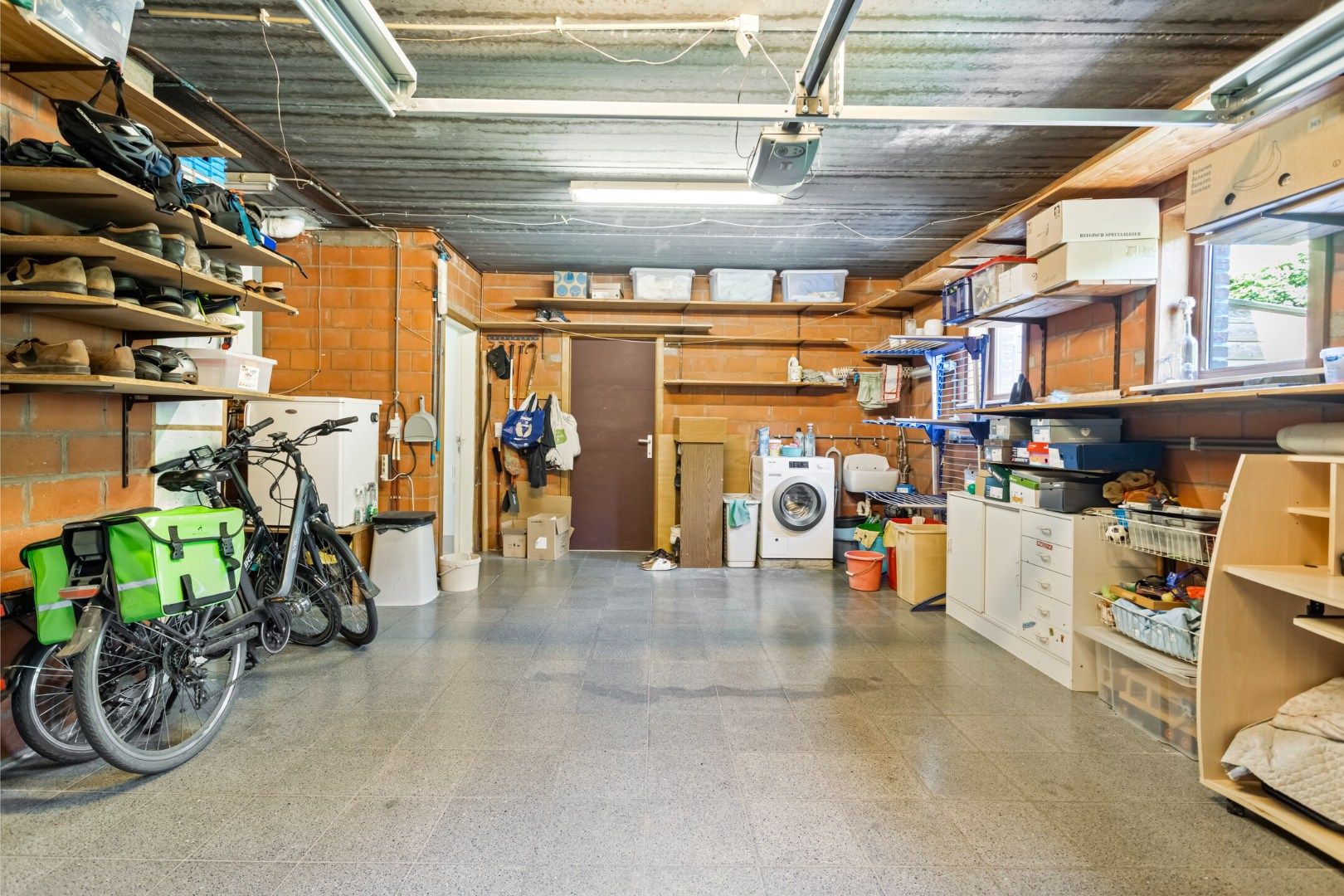 Heel ruime woning met 6 kamers in een oase van rust! foto 20