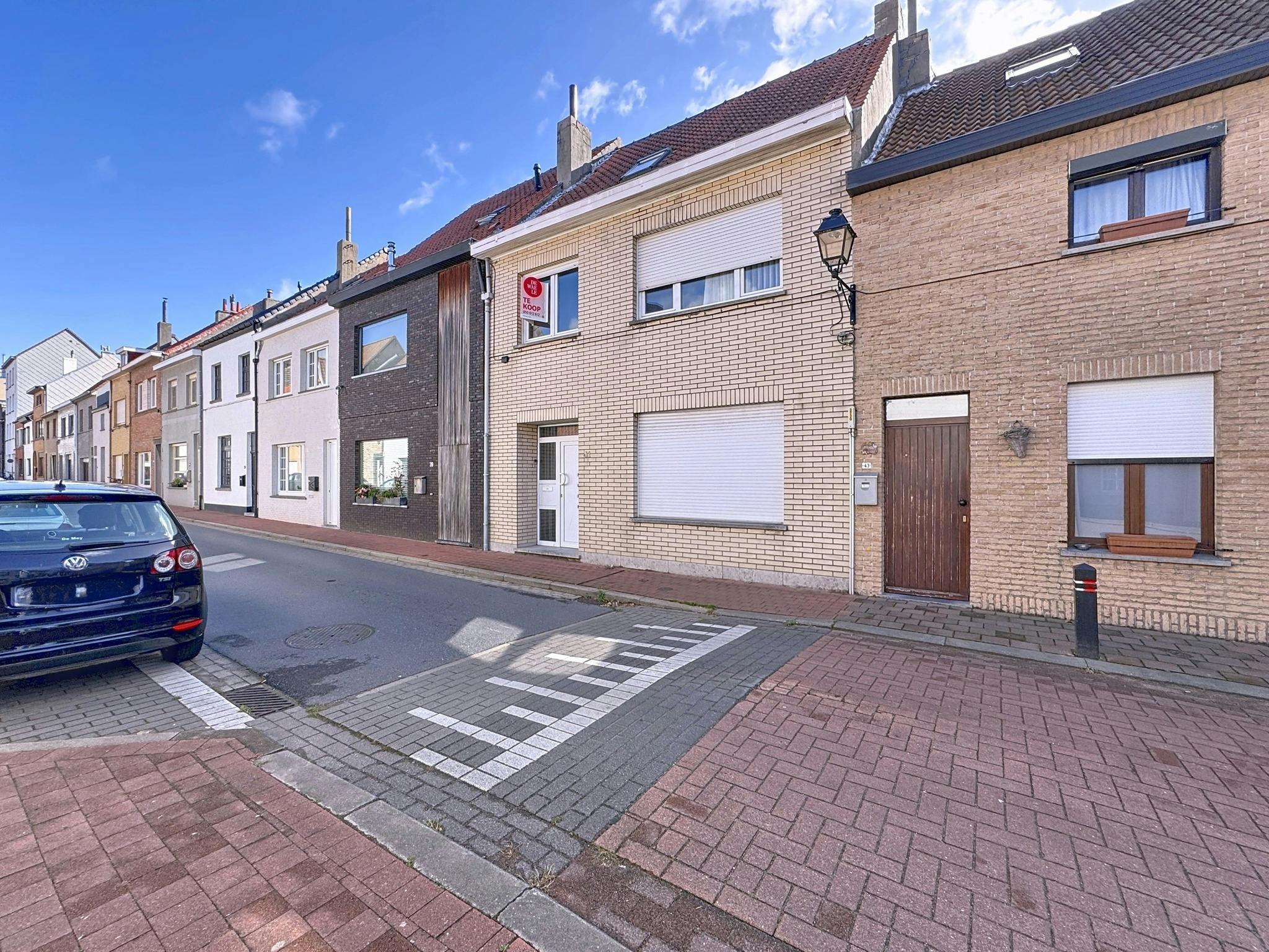 Hoofdfoto van de publicatie: Huis met 3 slaapkamers en veel potentieel te koop in Heist