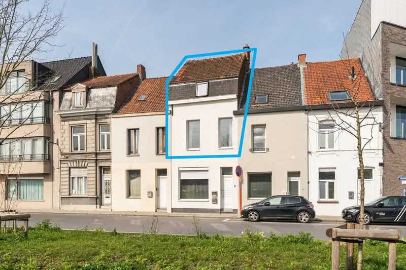 Roeselare- ruime bel-etage met 3 slaapkamers op toplocatie foto 16