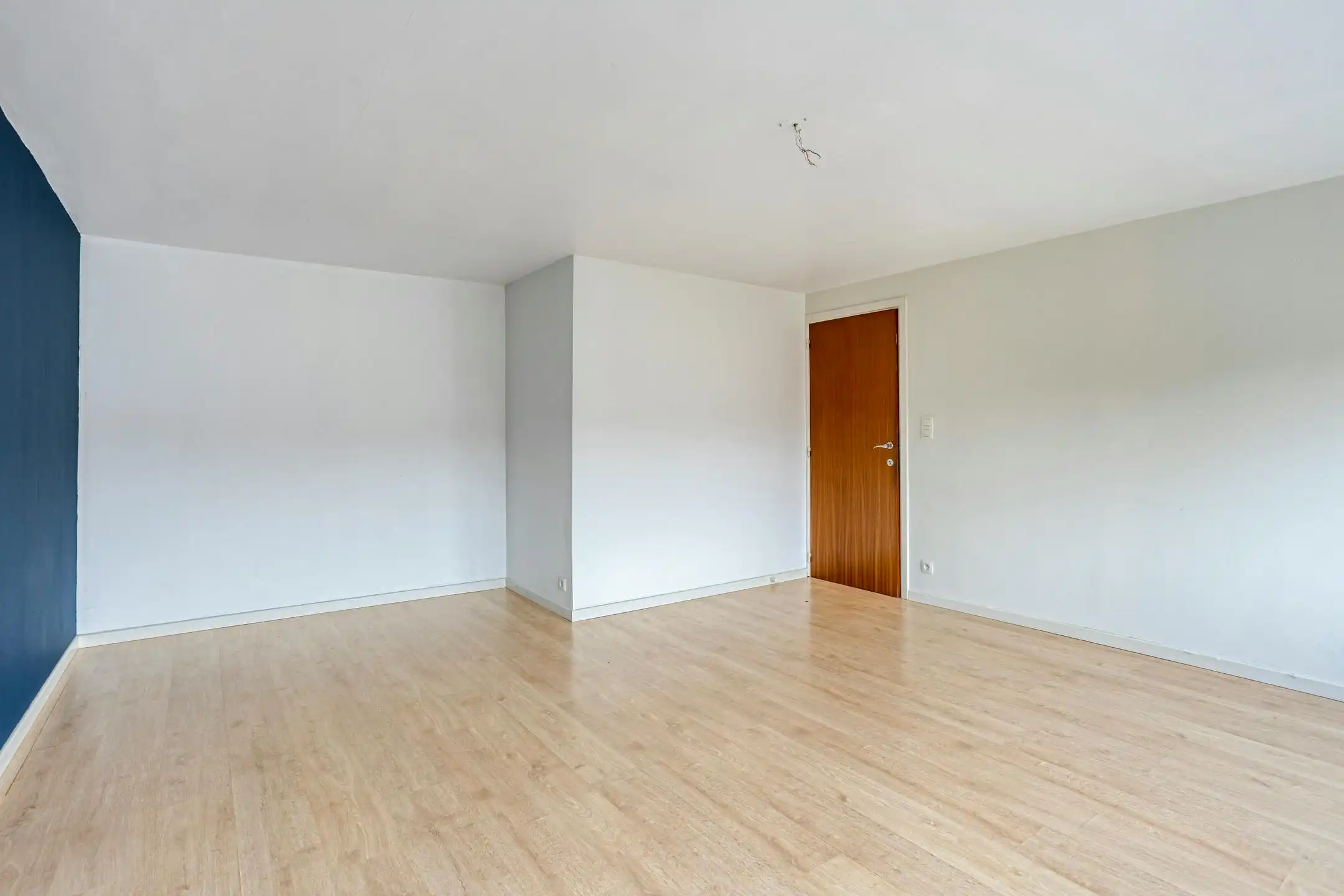 Driegevelwoning met extra studio/kantoor of praktijk, op een toplocatie in het centrum van Grimbergen! foto 9