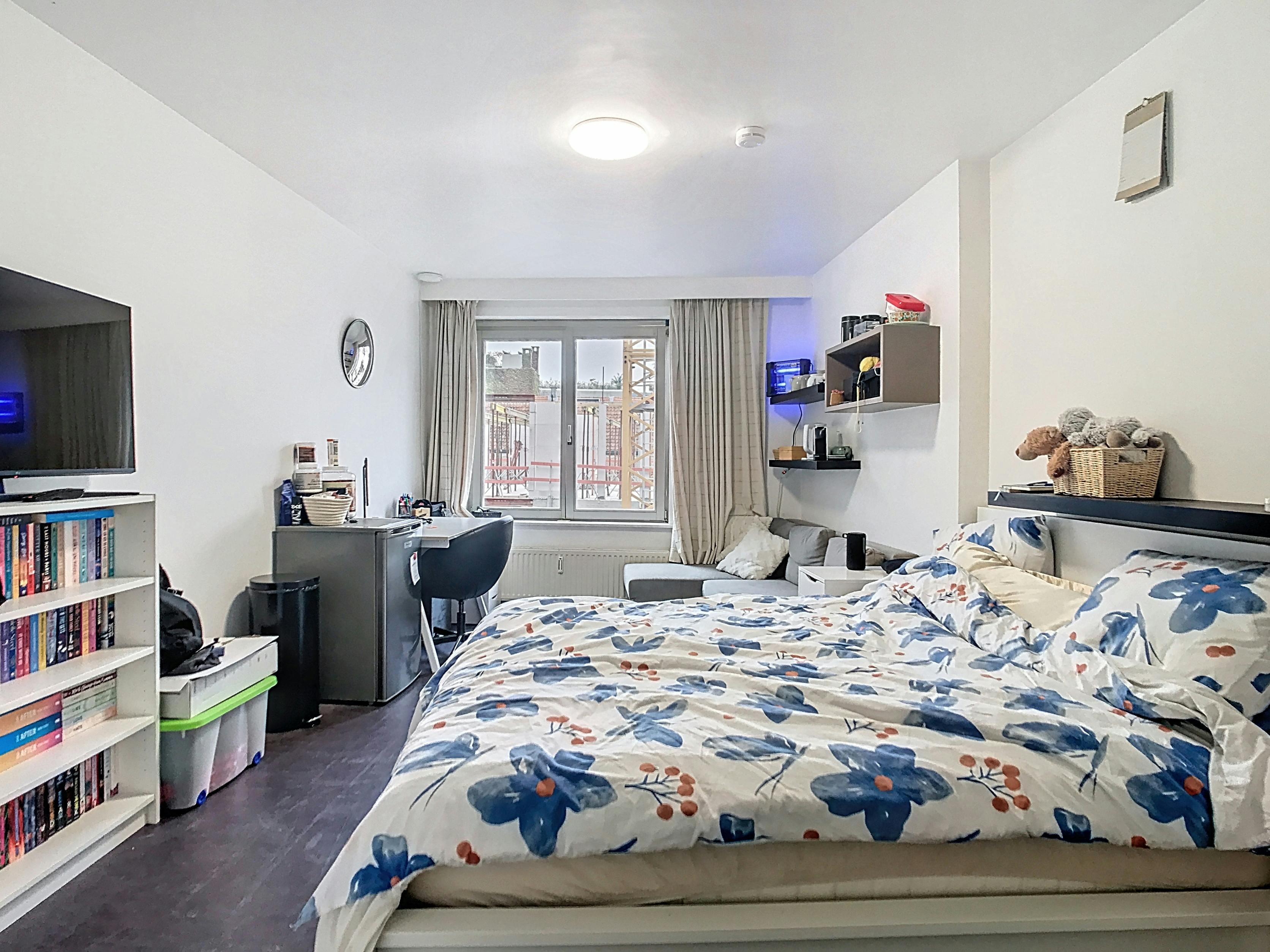 Studentenkamer te koop op toplocatie in studentenbuurt Antwerpen foto {{pictureIndex}}