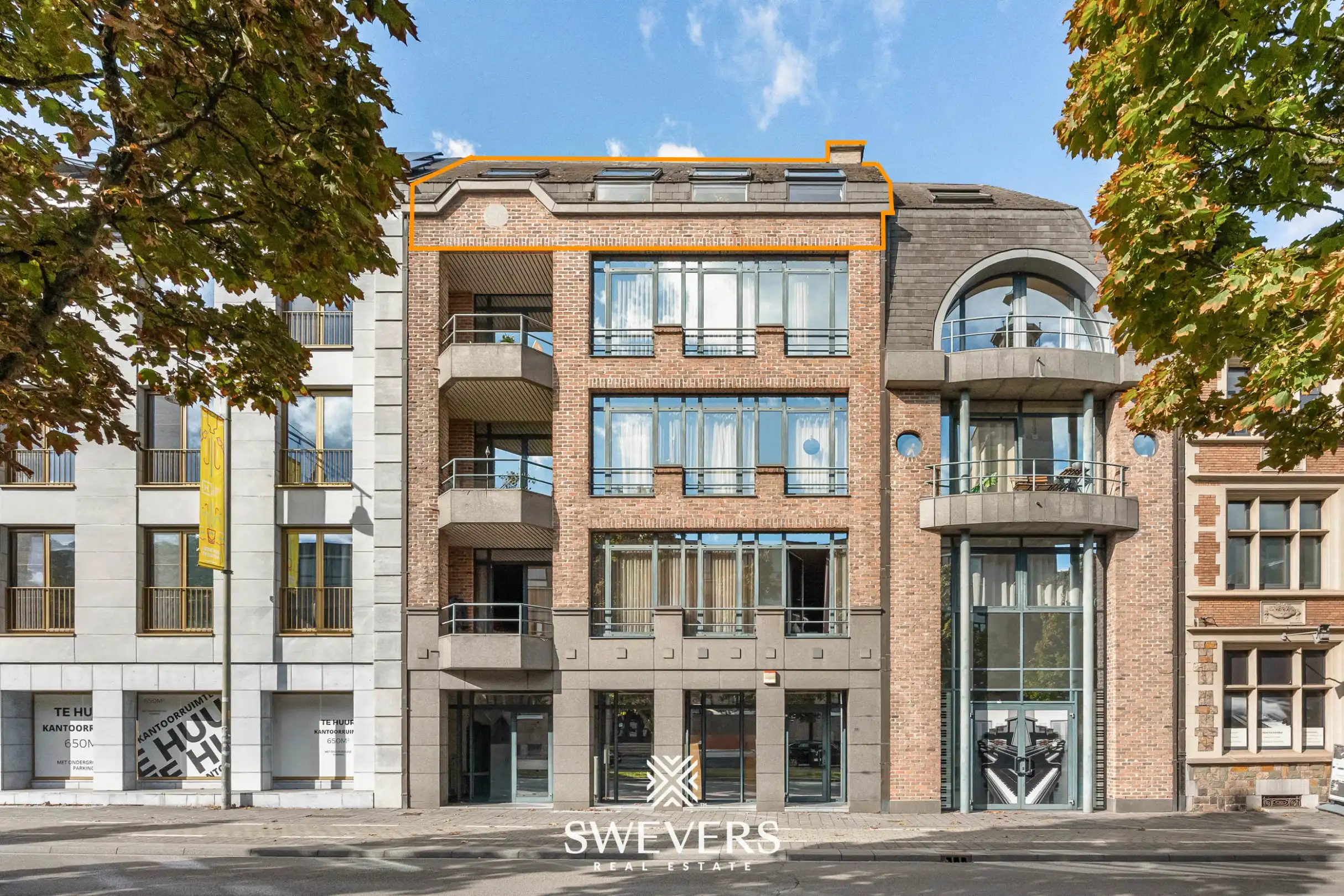 Prachtig dakappartement met 3 slpk en 2 badk. in centrum Hasselt foto 2