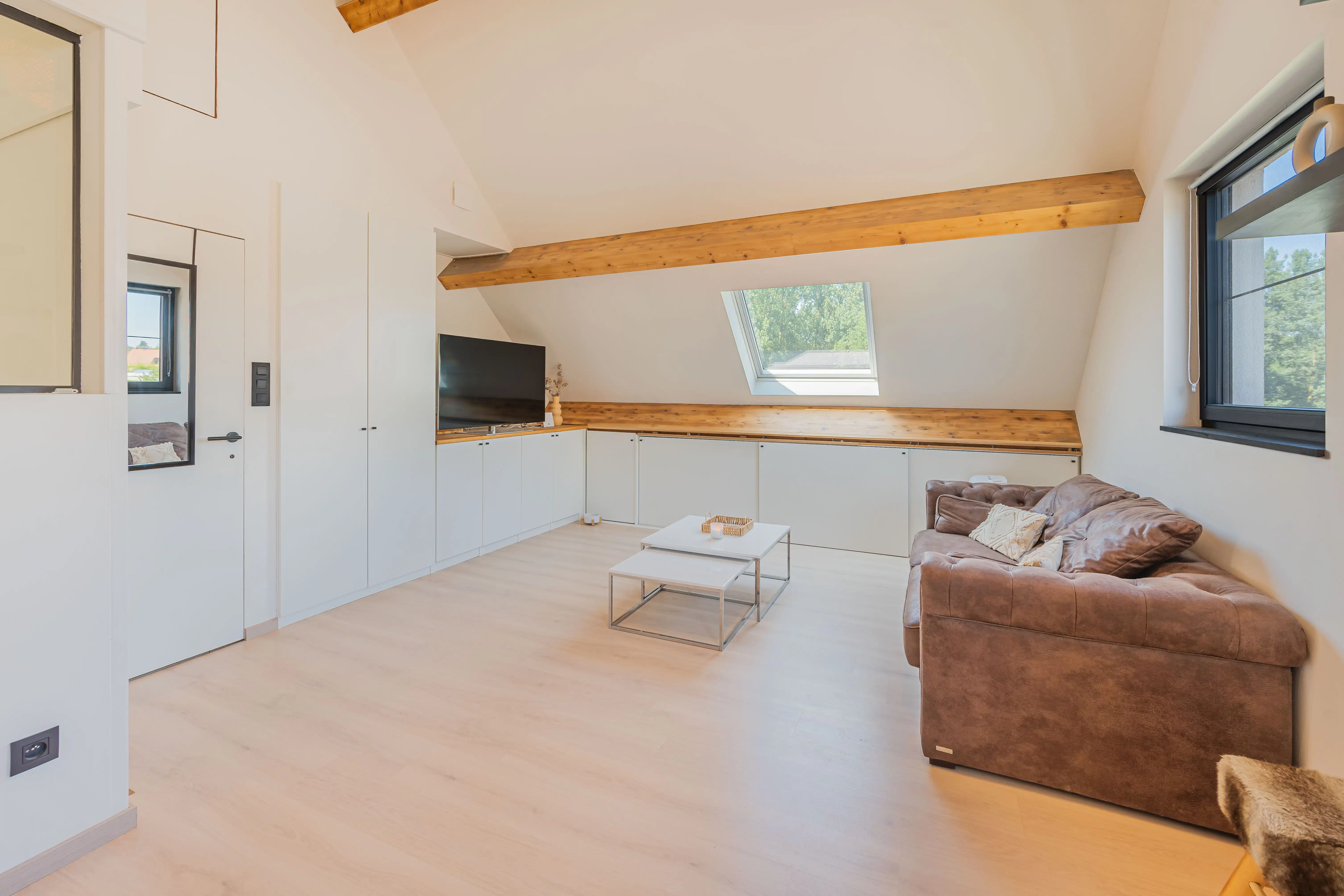 BEN-woning met 4 slaapkamers, 3 badkamers en groen uitzicht! foto 31