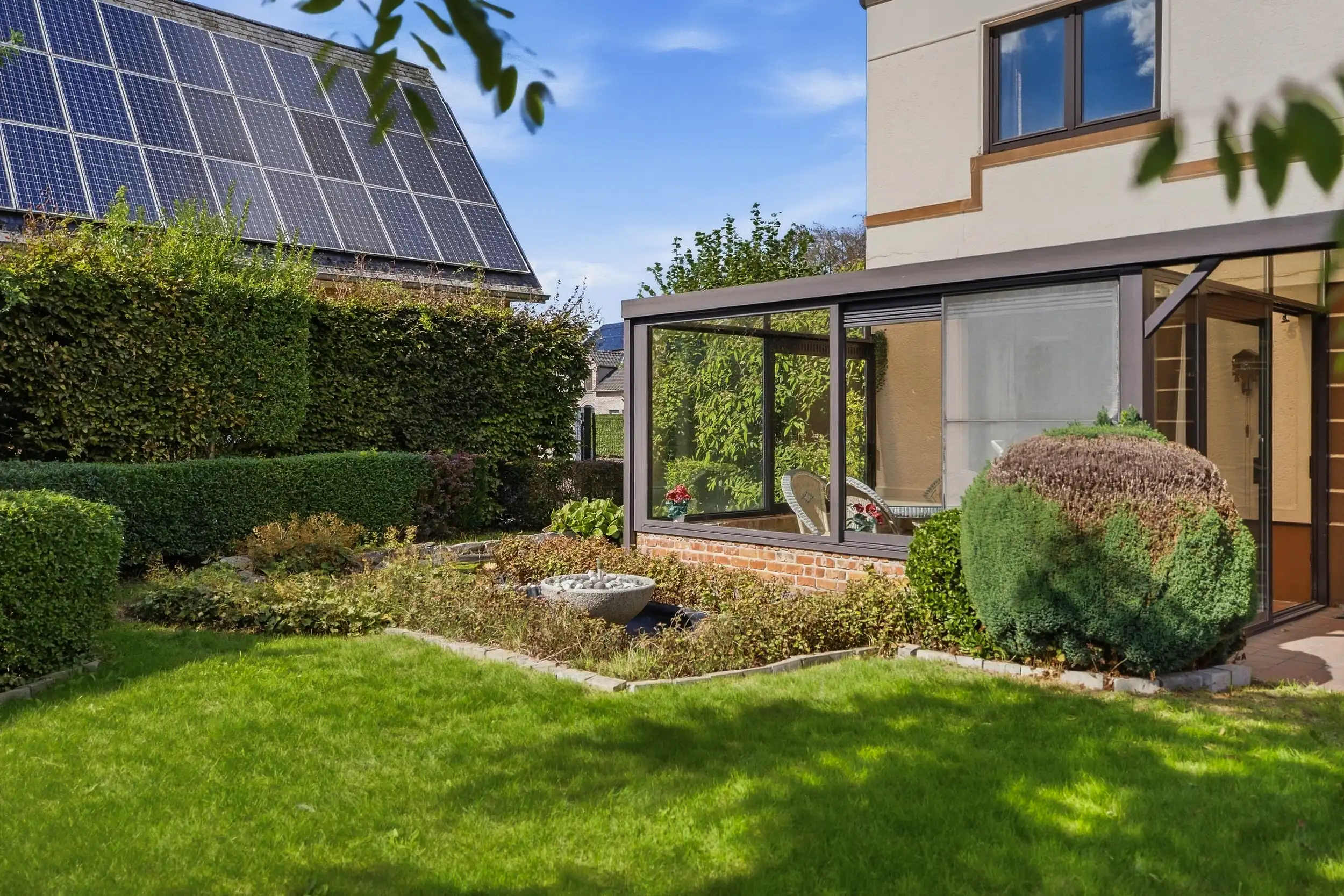 Te renoveren woning met tal van mogelijkheden foto 9