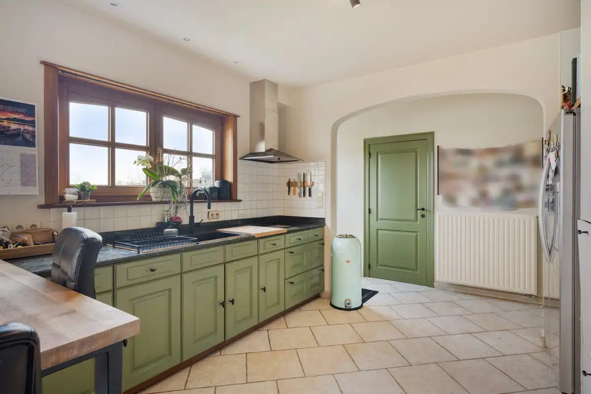 Huis met 4 slaapkamers en atelier te koop in Avelgem foto 8