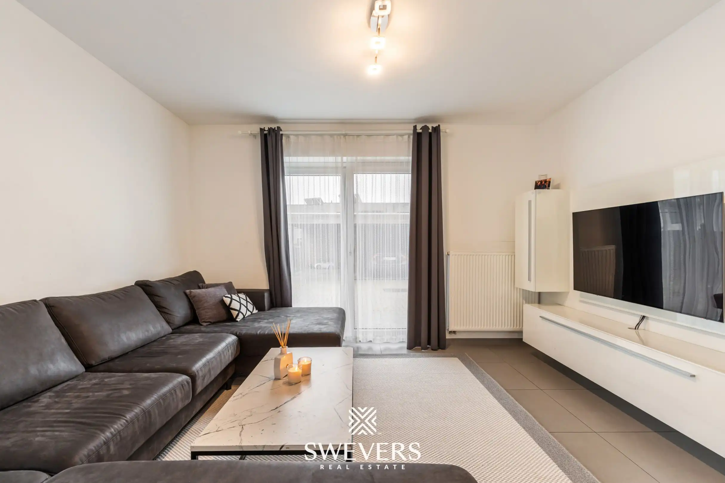 Hedendaagse, instapklare woning in doodlopende straat te Heusden-Zolder foto 3