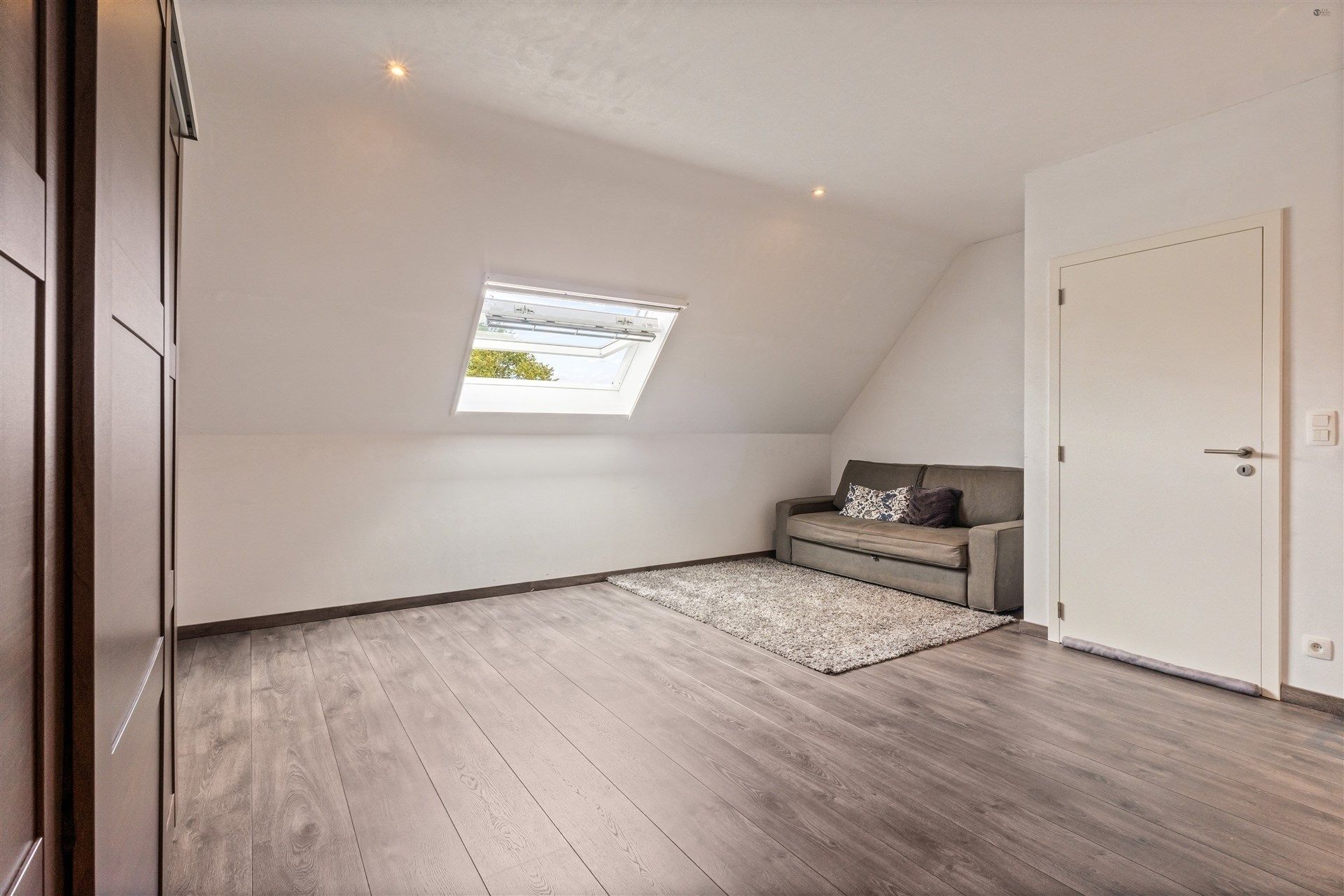 Recente woning 2019 - 4 slaapkamers - 2 badkamers foto 24