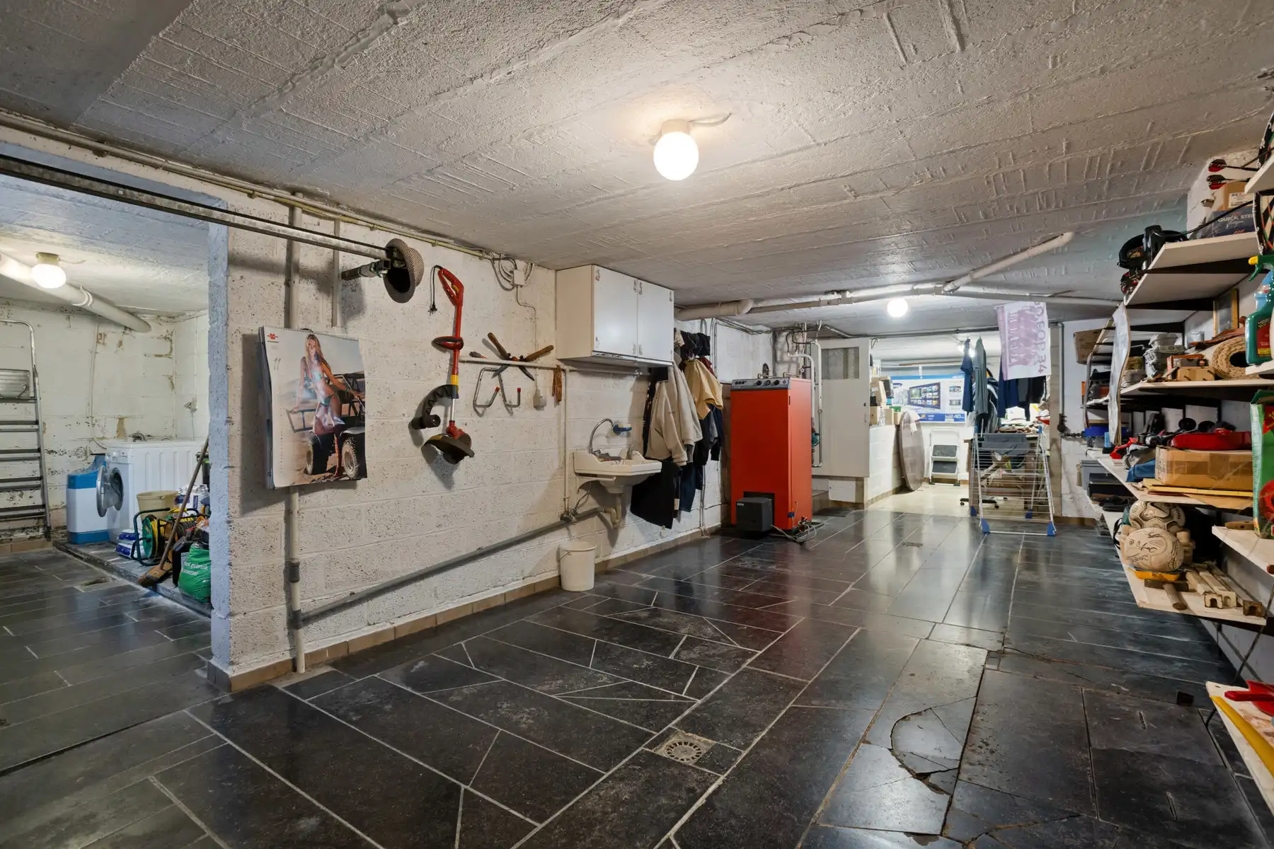 Rustig gelegen gelijkvloers-villa met 2slaapkamers en garage foto 17