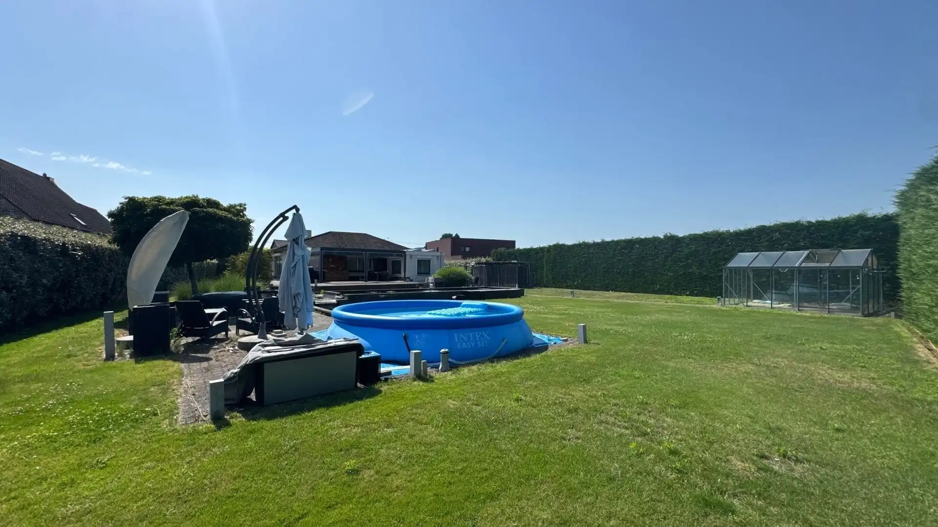 Vrijstaande gelijkvloerse woning op een perceel van 18a30ca. foto 32