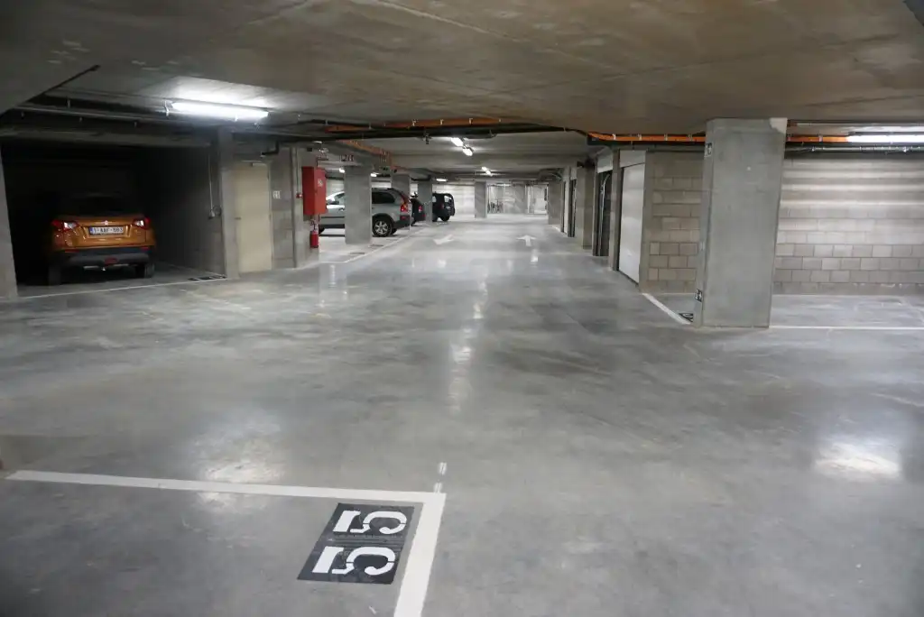 Stijlvol en energiezuinig appartement met terras aan de Vaartkom foto 12