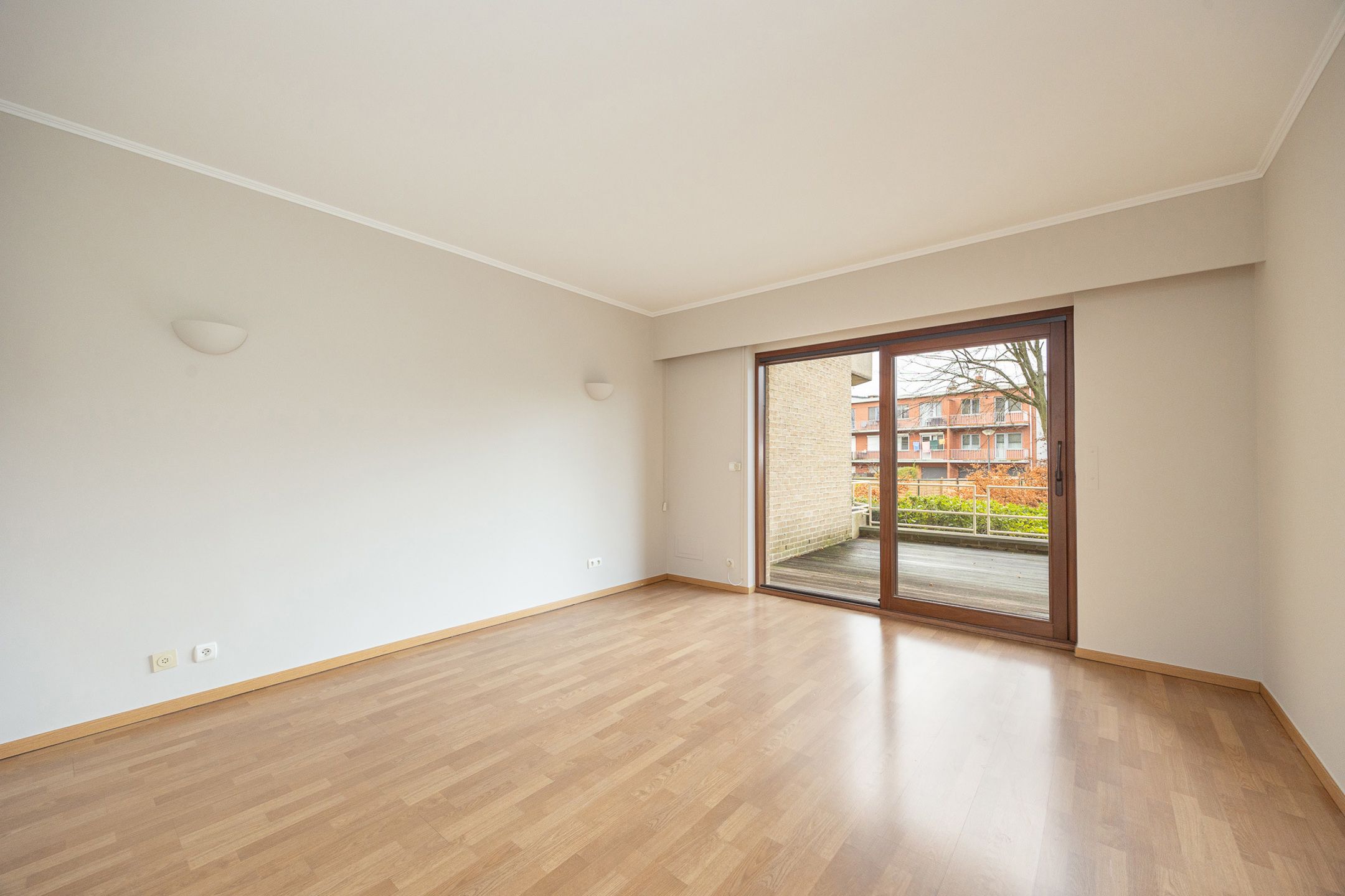 Ruim appartement in afgesloten domein "Nachtegalenhof". foto 8