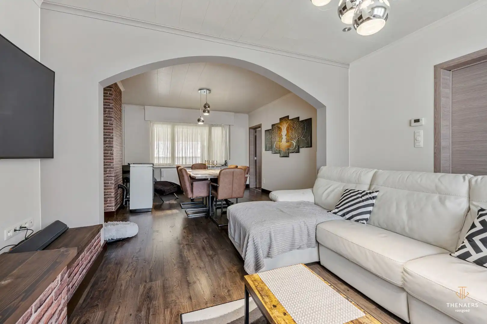 Gezinswoning met drie slaapkamers, garage en aangename buitenruimtes in het landelijke Opheers. foto 5