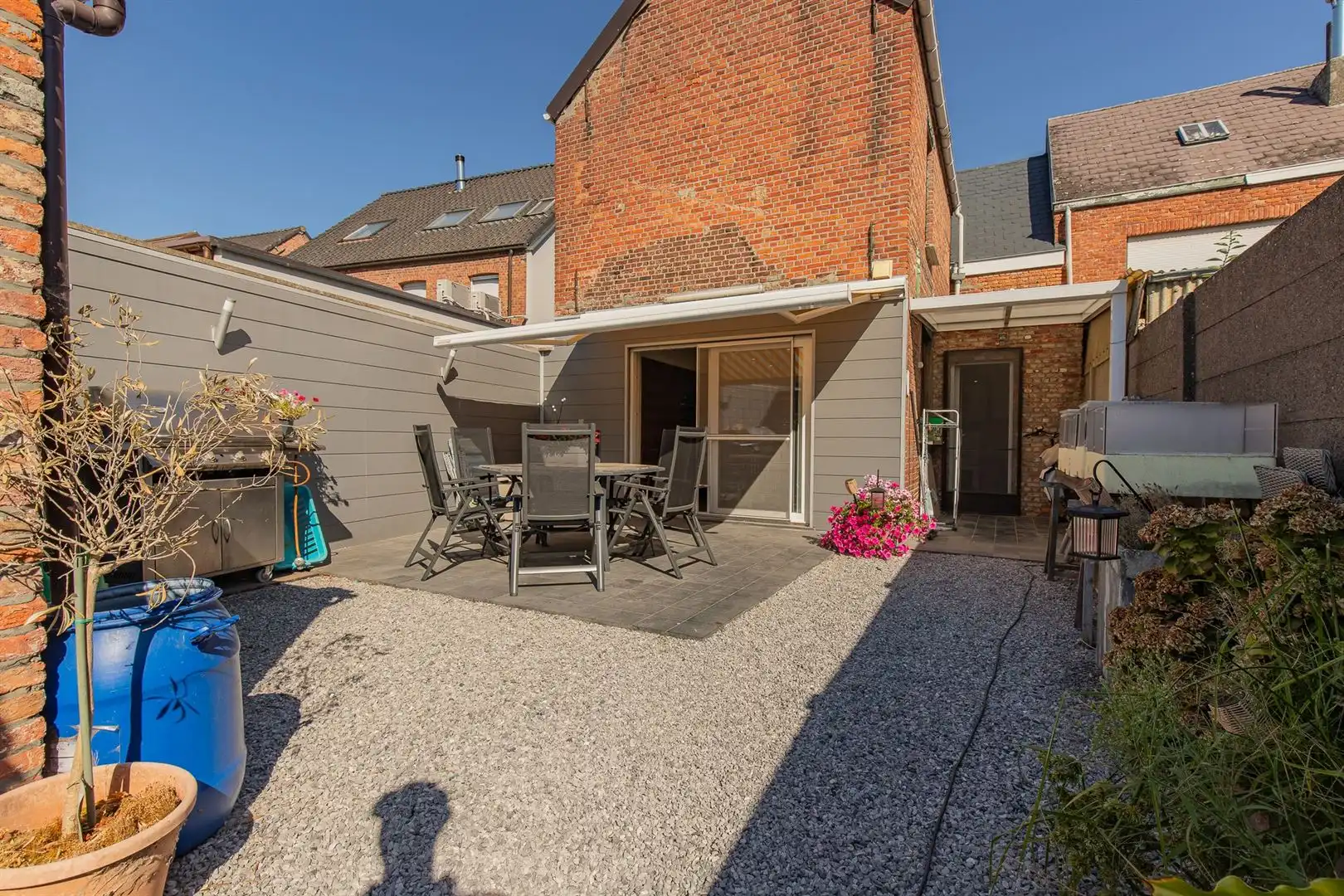 Gezellige HOB met ruime tuin, serres, tuinhuis en eigen oprit te Buggenhout foto 13