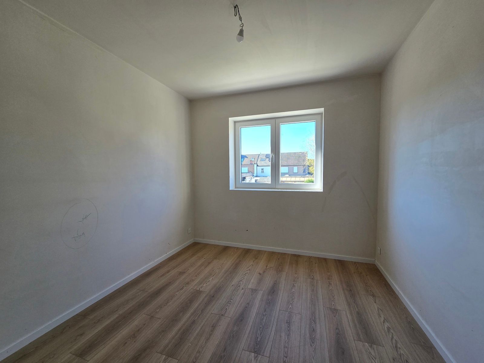 Moderne nieuwbouwwoning foto 11