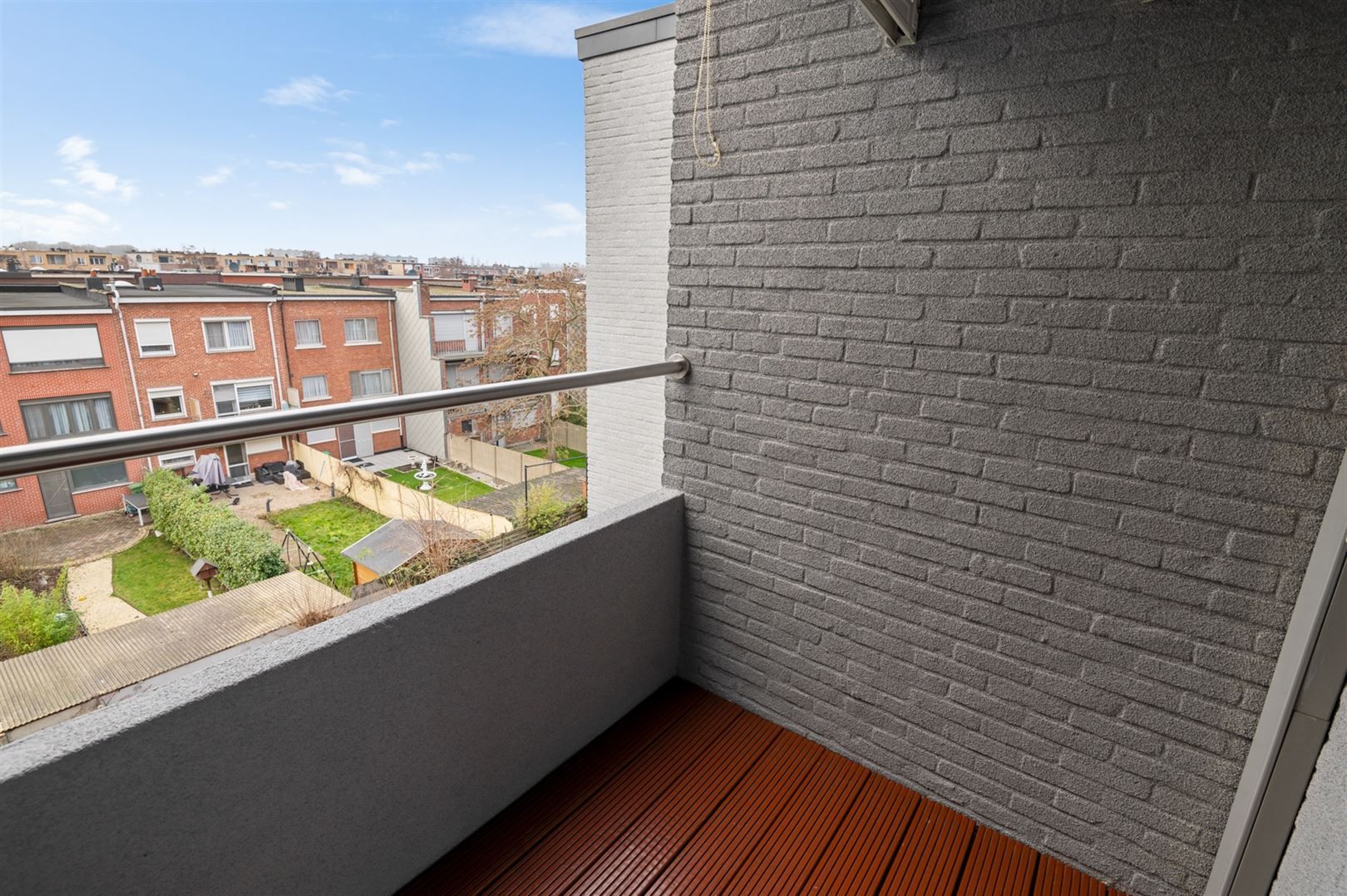 Recent gerenoveerd appartement ca. 88m2 met 2 slaapkamers en terras. foto 2