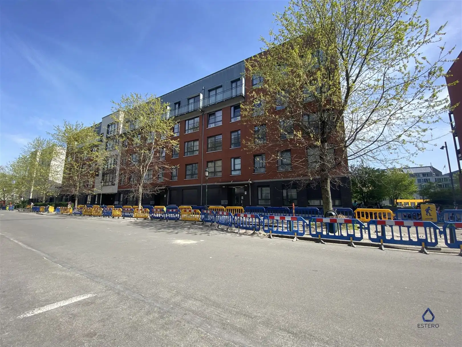 Prachtig 2 slpk appartement met zonnig terras foto 15