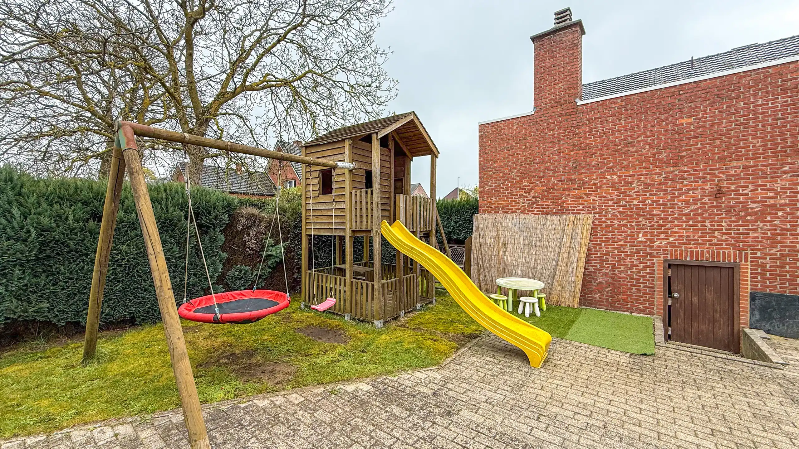 Instapklare open bebouwing met 4 slpk en 2 leefruimtes! foto 47