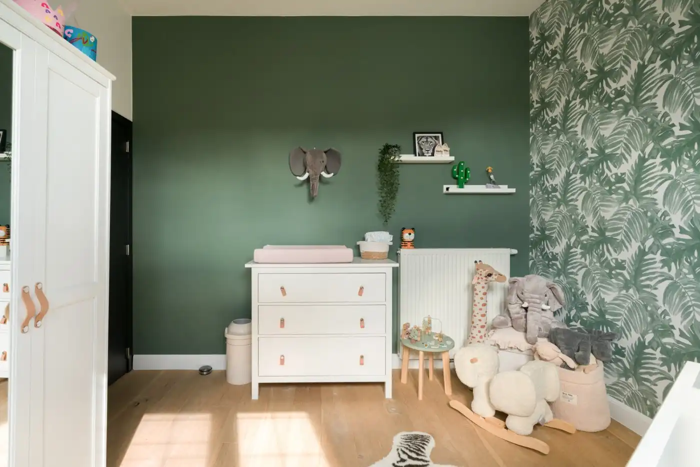 Instapklare HOB met 2 slpk. en aangelegde ruime tuin foto 24
