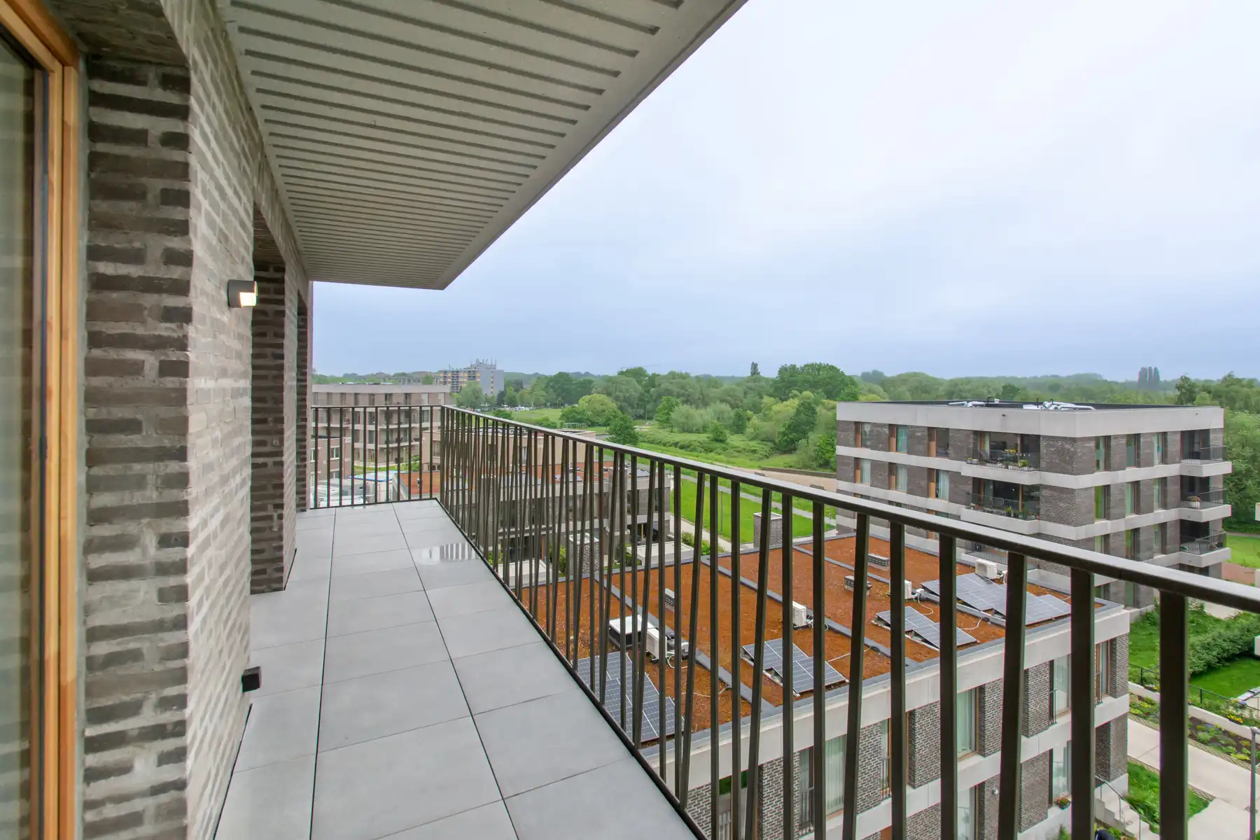 Rustig en comfortabel 3slpk appt. met mooi terras  foto 7