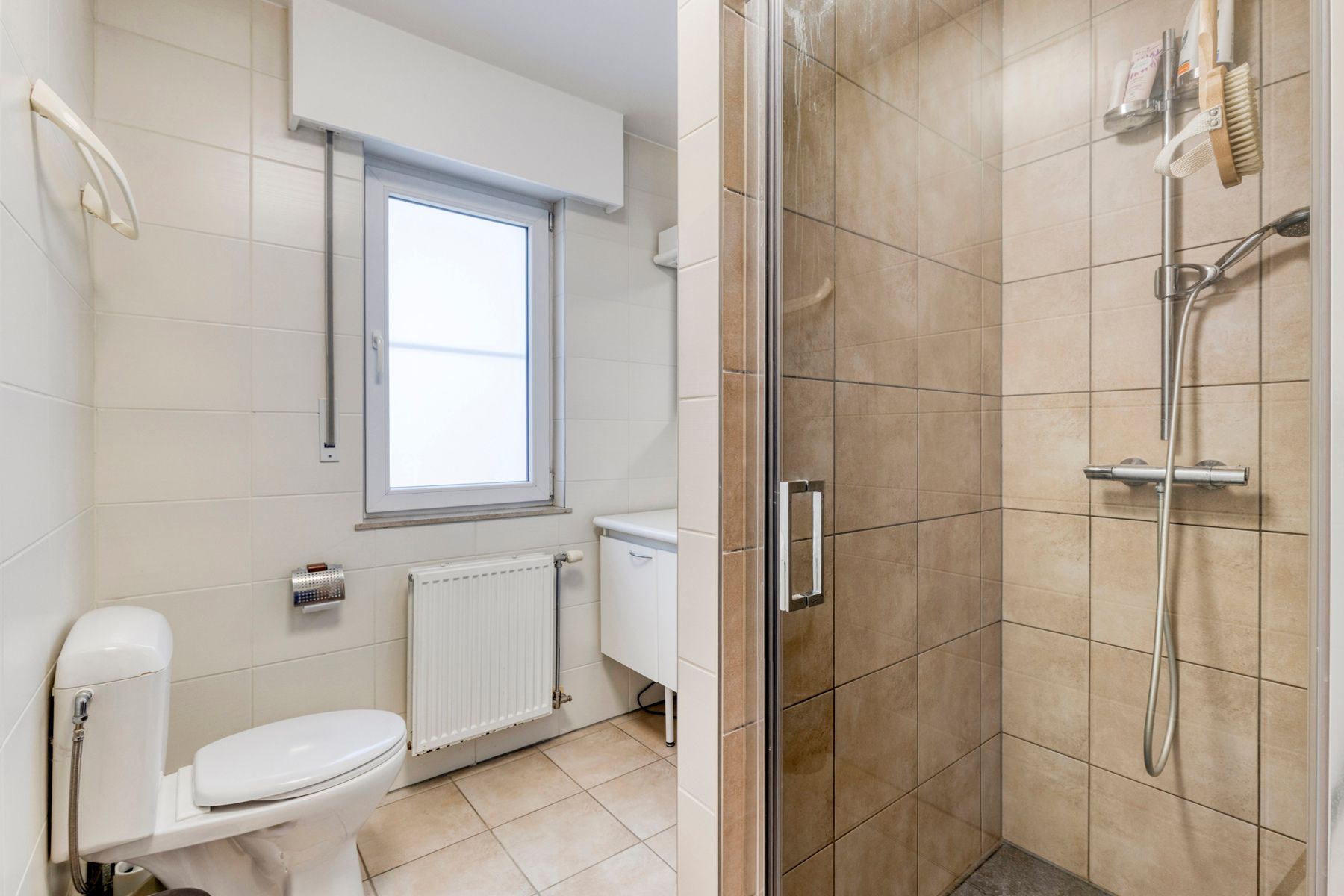 INSTAPKLARE WONING TE KOOP IN DOODLOPENDE STRAAT (EPC A)! foto 16