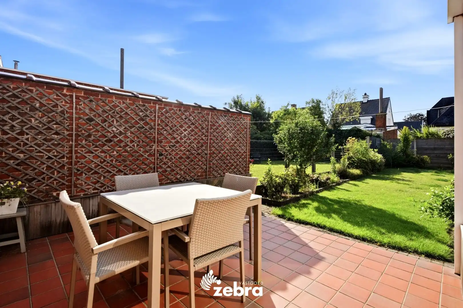 Ruime gezinswoning met 3 slaapkamers, ingerichte zolder, garage en tuin! foto 10