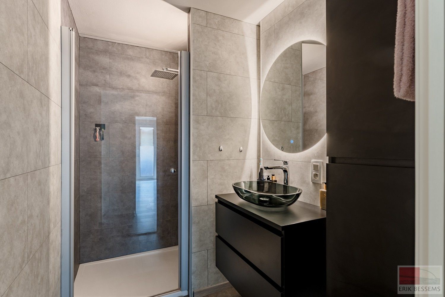 Recent gerenoveerd appartement (2019) met een bewoonbare oppervlakte van 73 m². foto 15