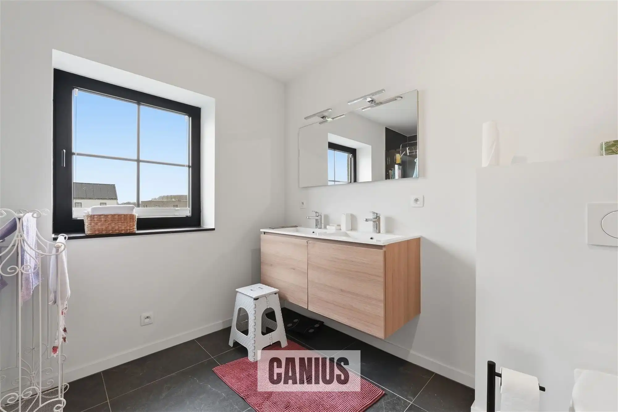 MODERNE WONING MET 3 SLKS & TUIN foto 13