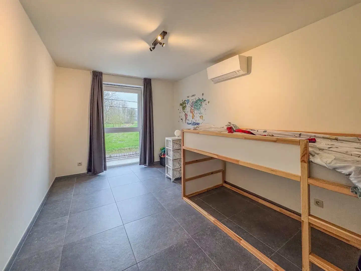 Prachtige nieuwbouwwoning met 3 slaapkamers, carport en tuin met tuinberging. foto 18