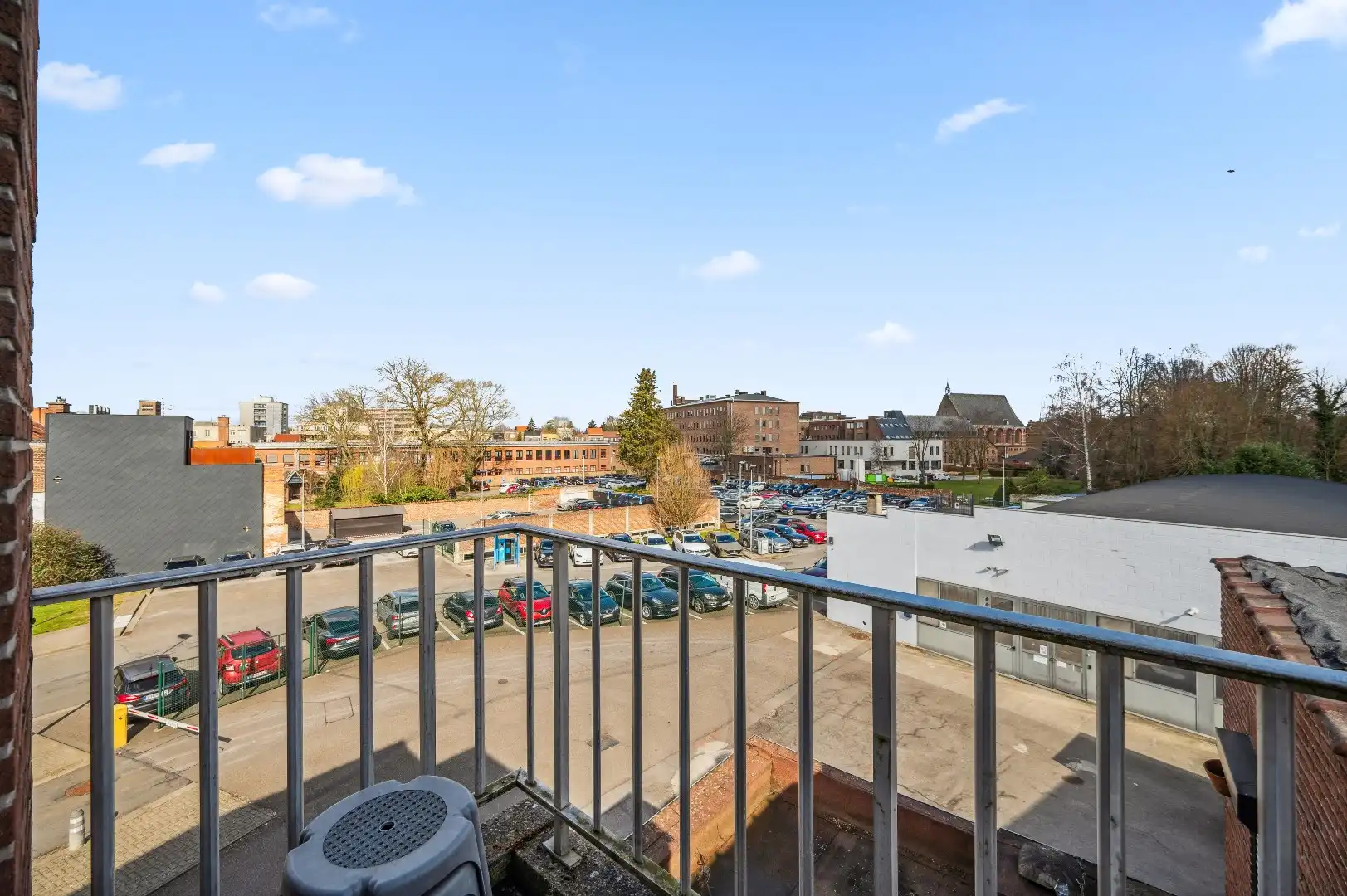 Centraal gelegen appartement met 2 slaapkamers, terras en kelder foto 17