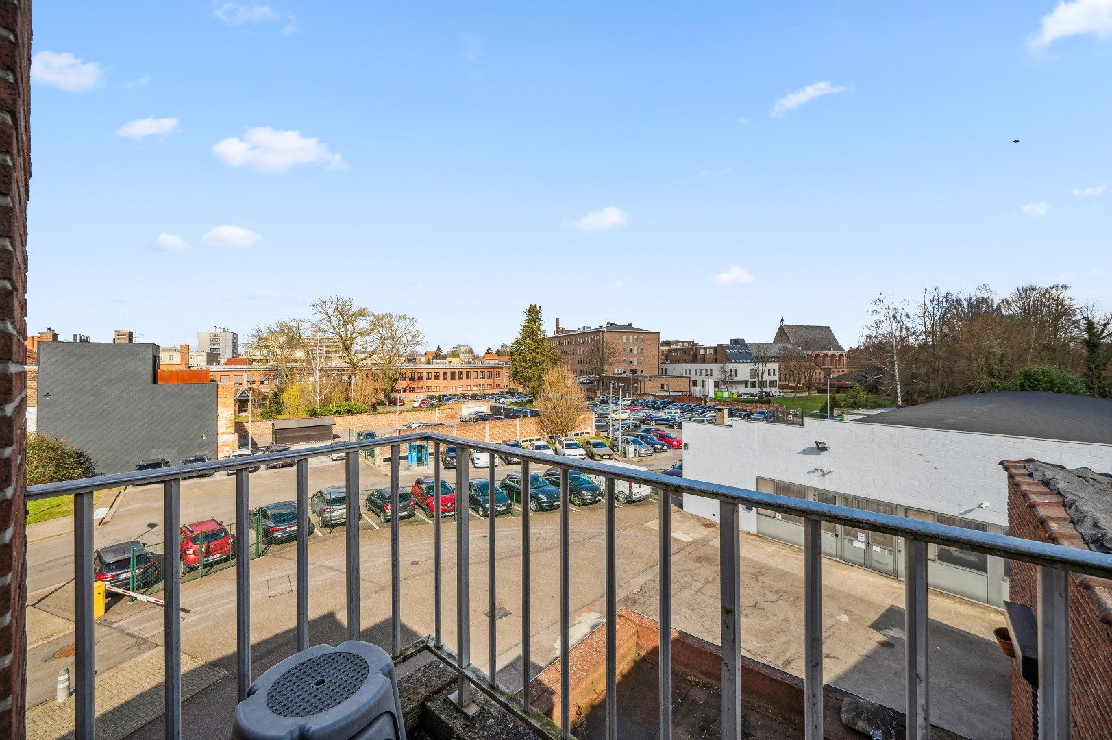 Centraal gelegen appartement met 2 slaapkamers, terras en kelder foto 17