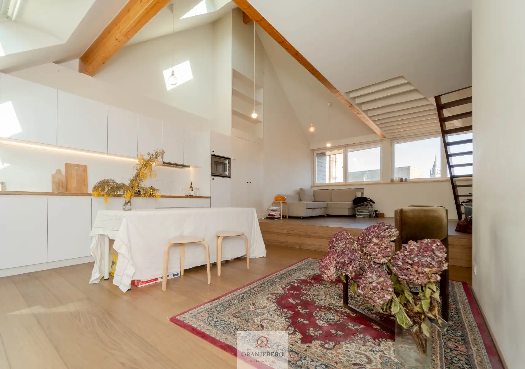 Duplex-penthouse/loft in hartje Gent! foto 7